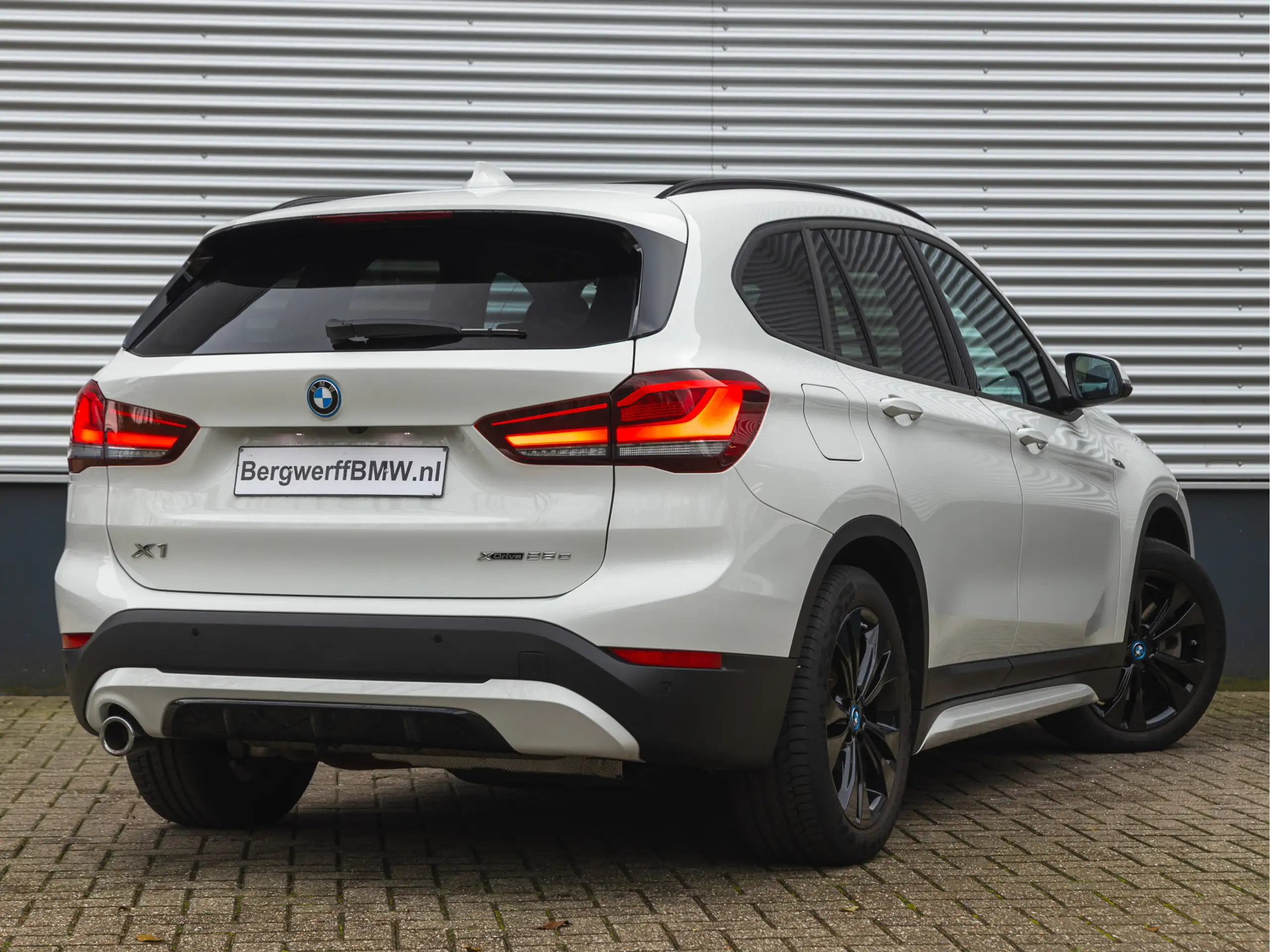 BMW - X1