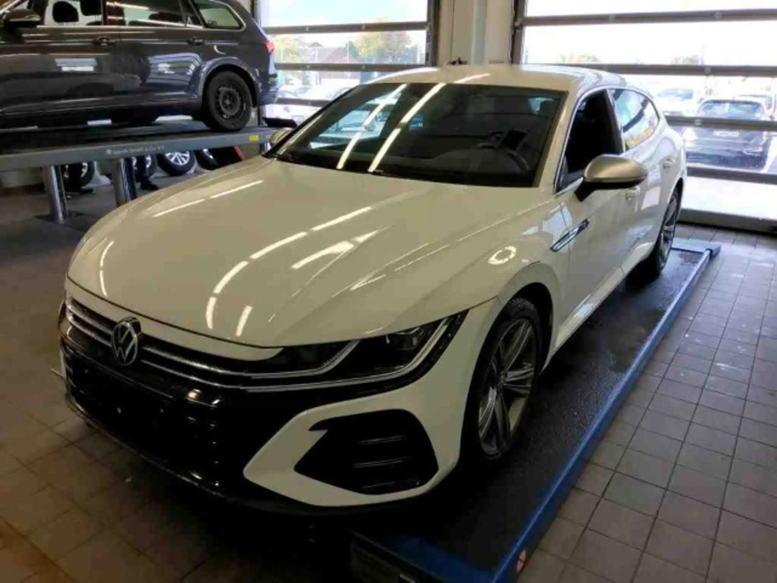 Volkswagen - Arteon