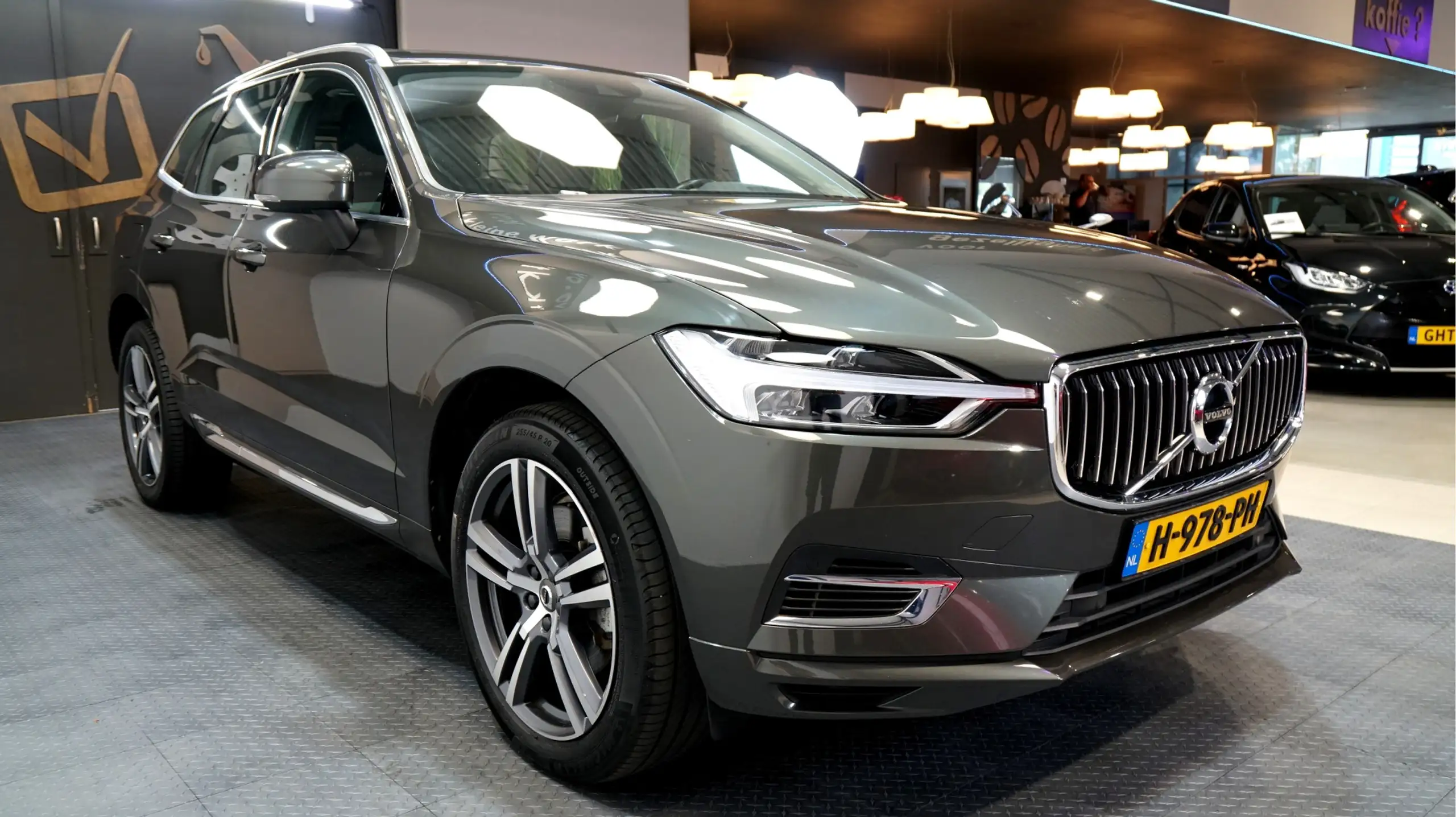 Volvo - XC60