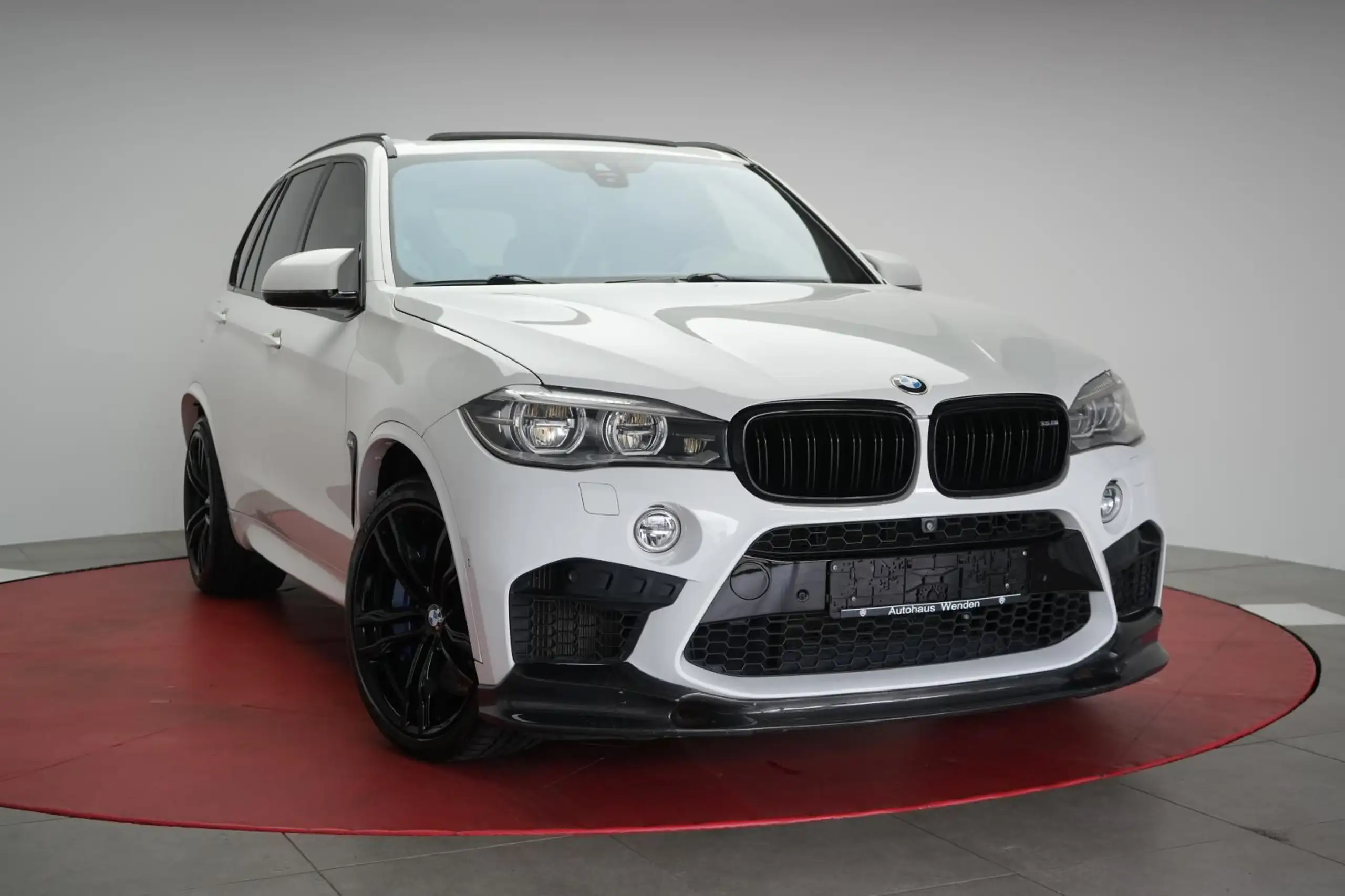 BMW - X5 M