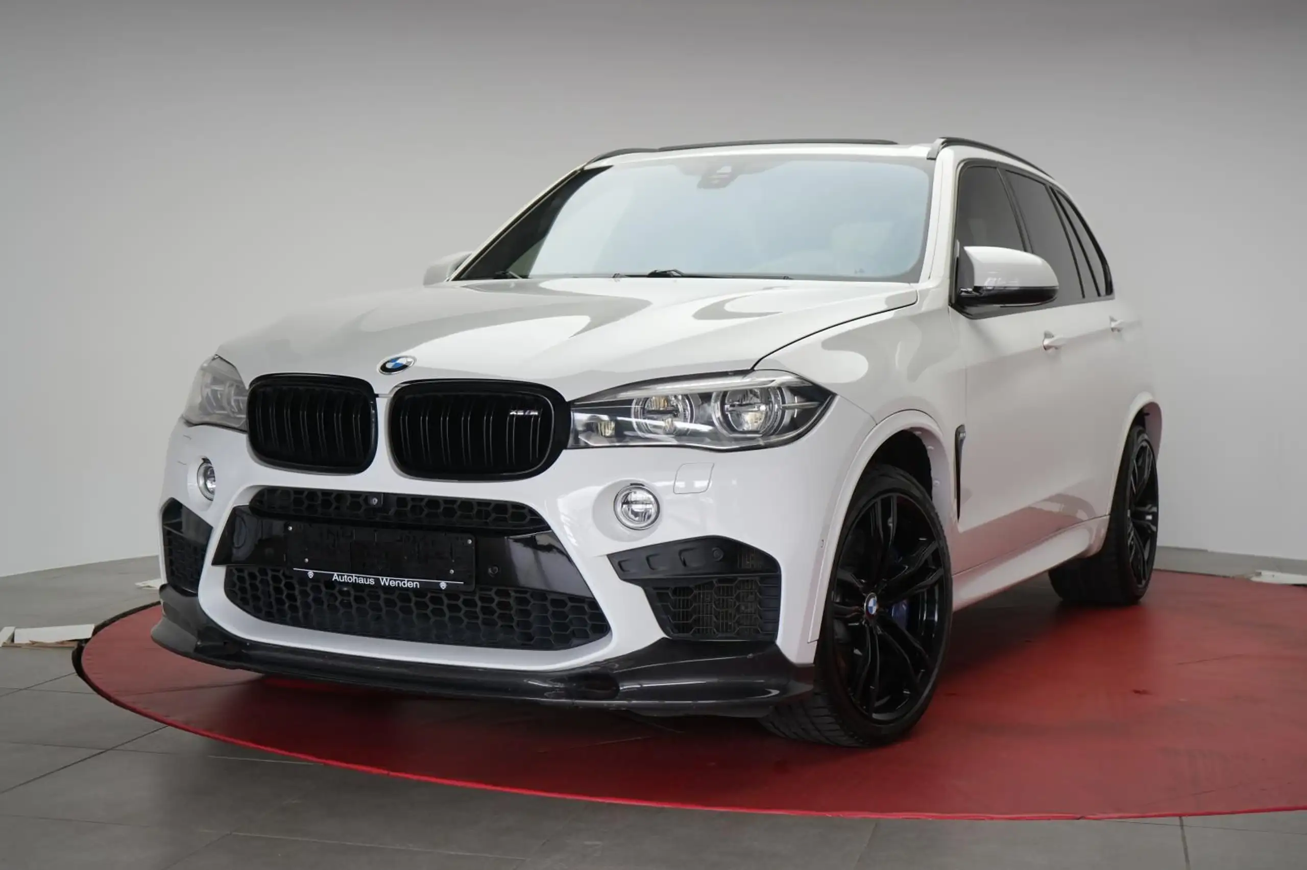 BMW - X5 M