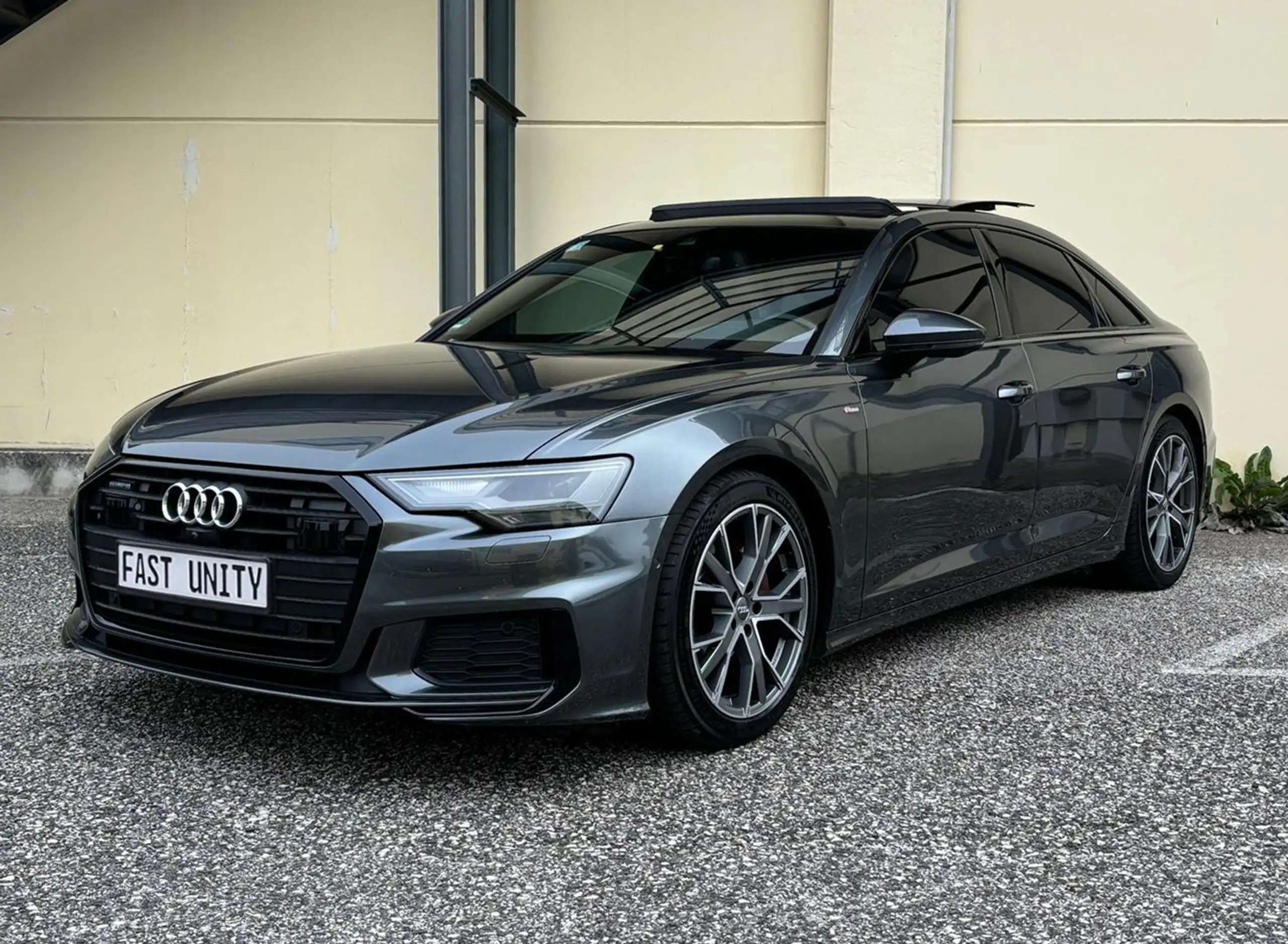 Audi - A6