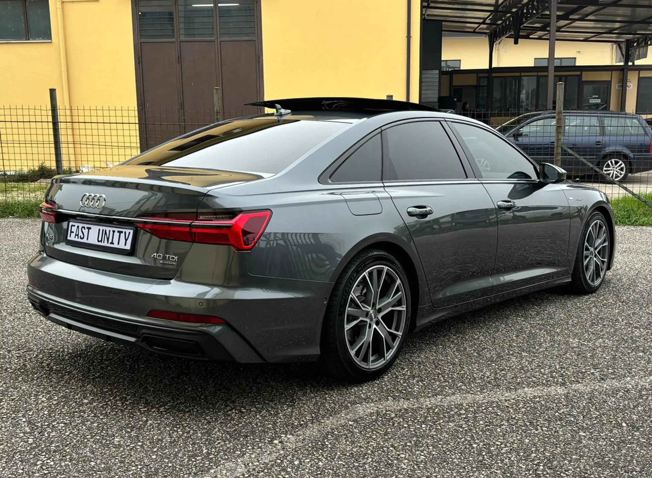 Audi - A6