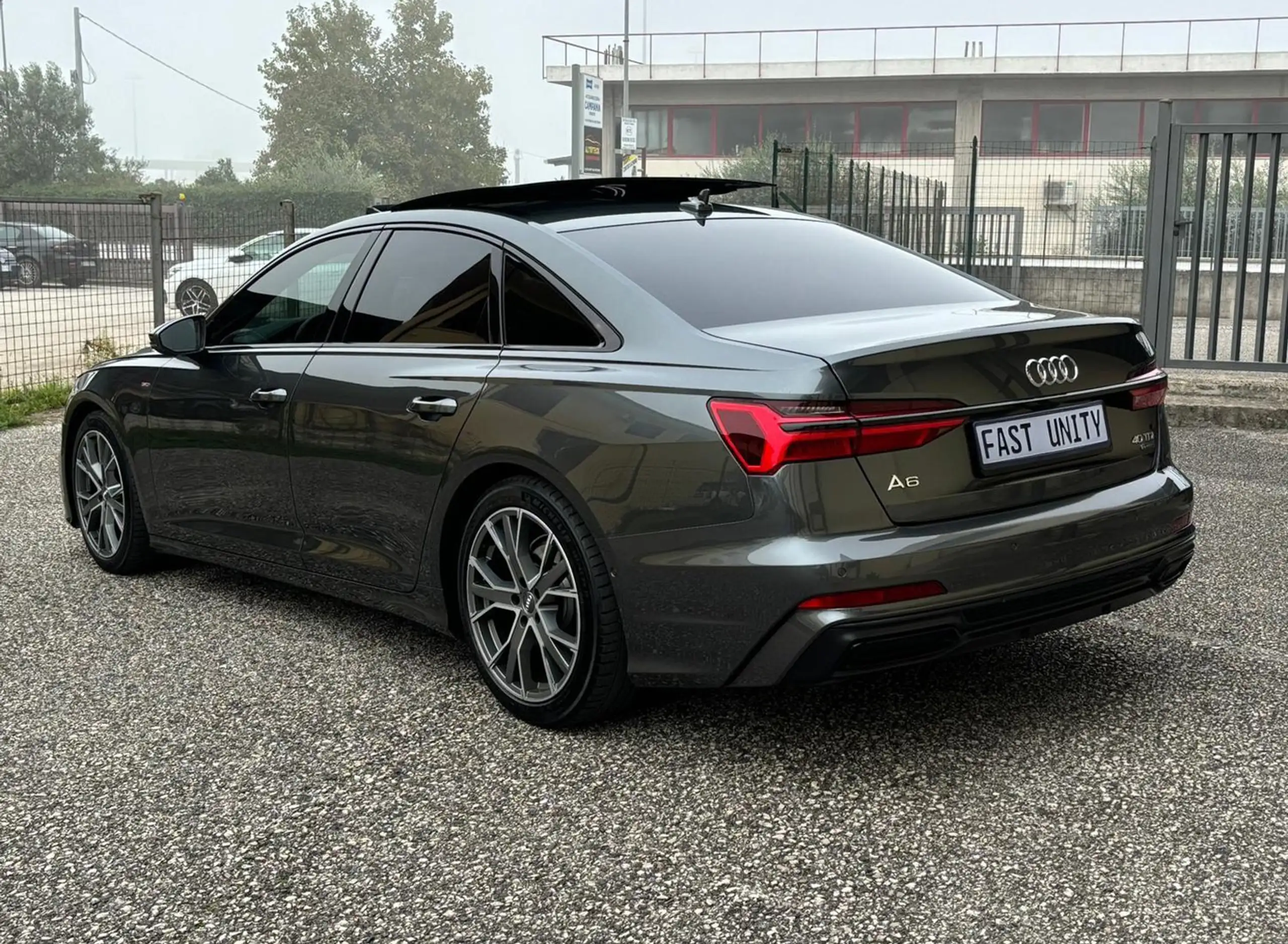 Audi - A6