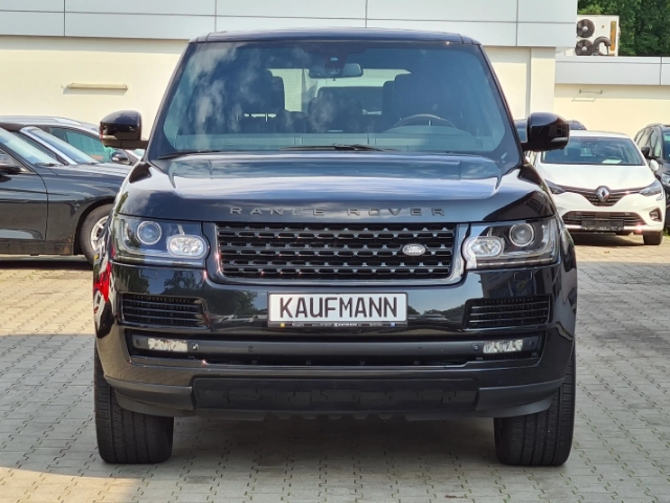 Land Rover - Range Rover