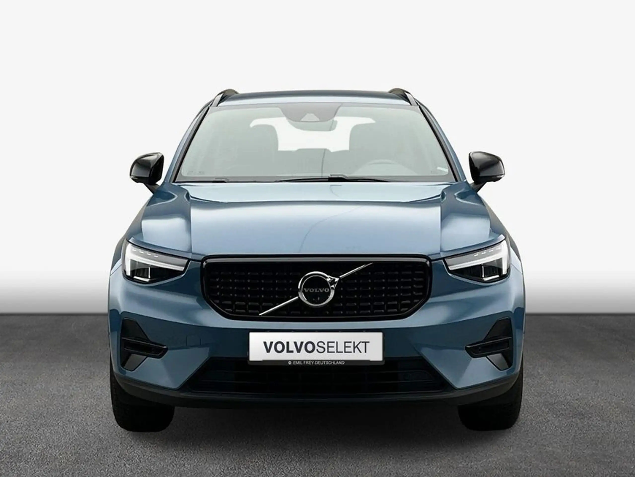 Volvo - XC40