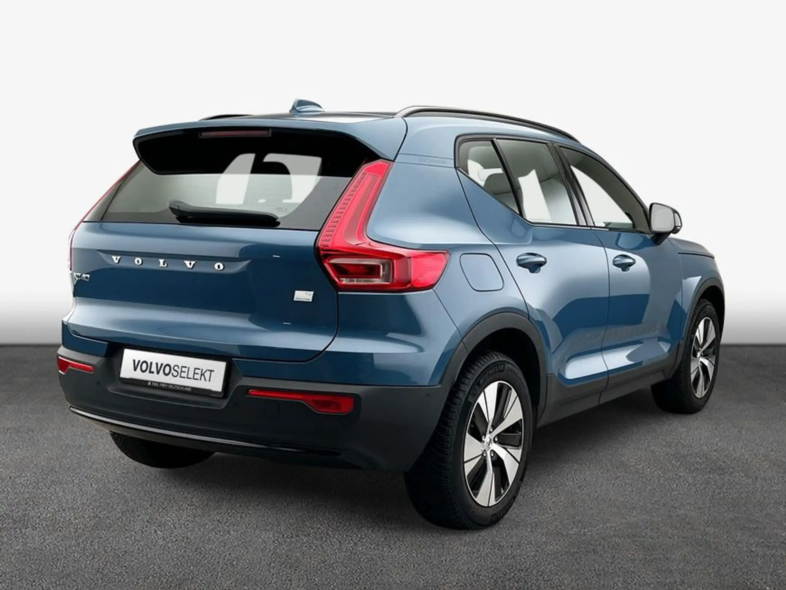 Volvo - XC40