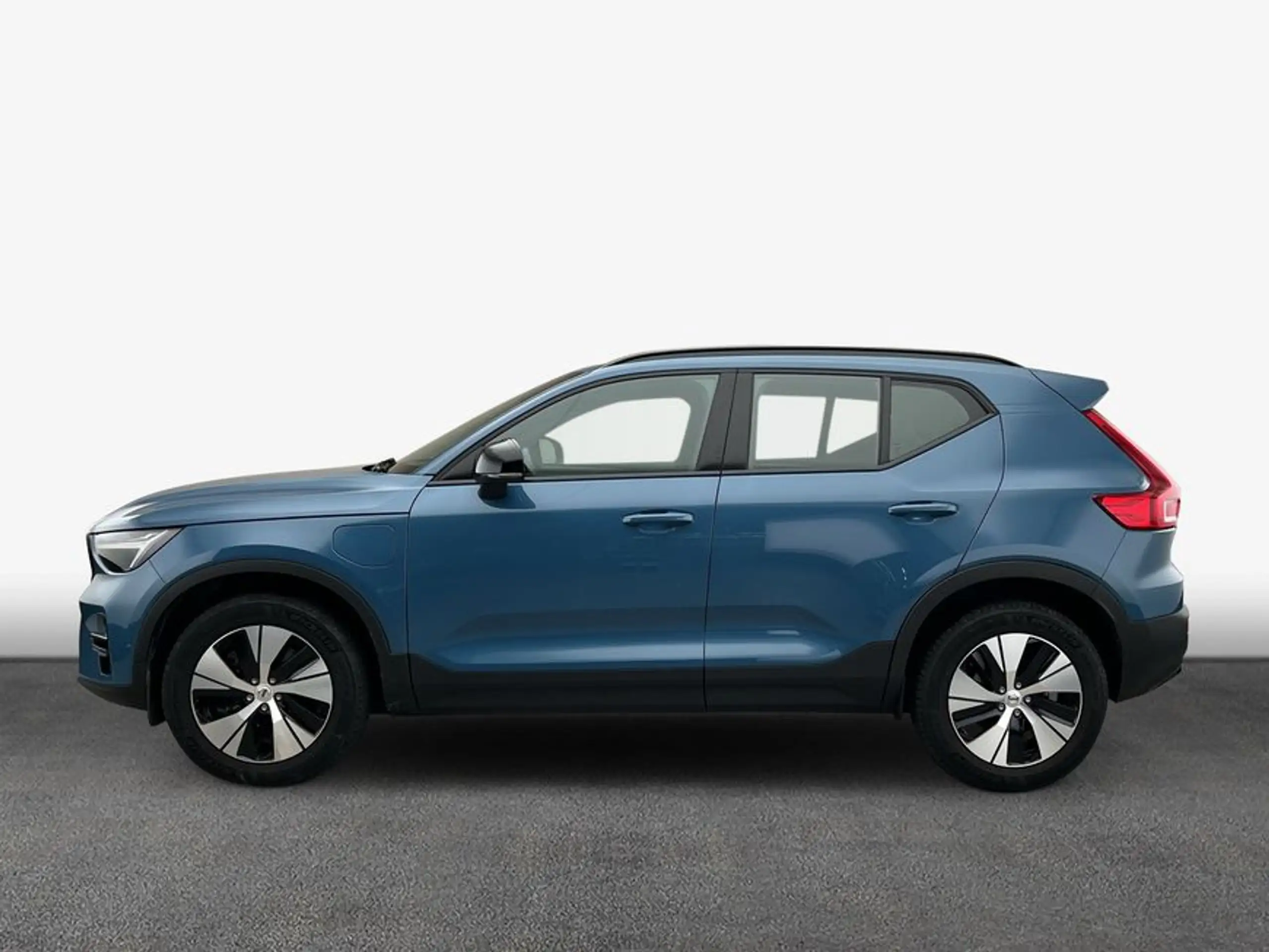 Volvo - XC40