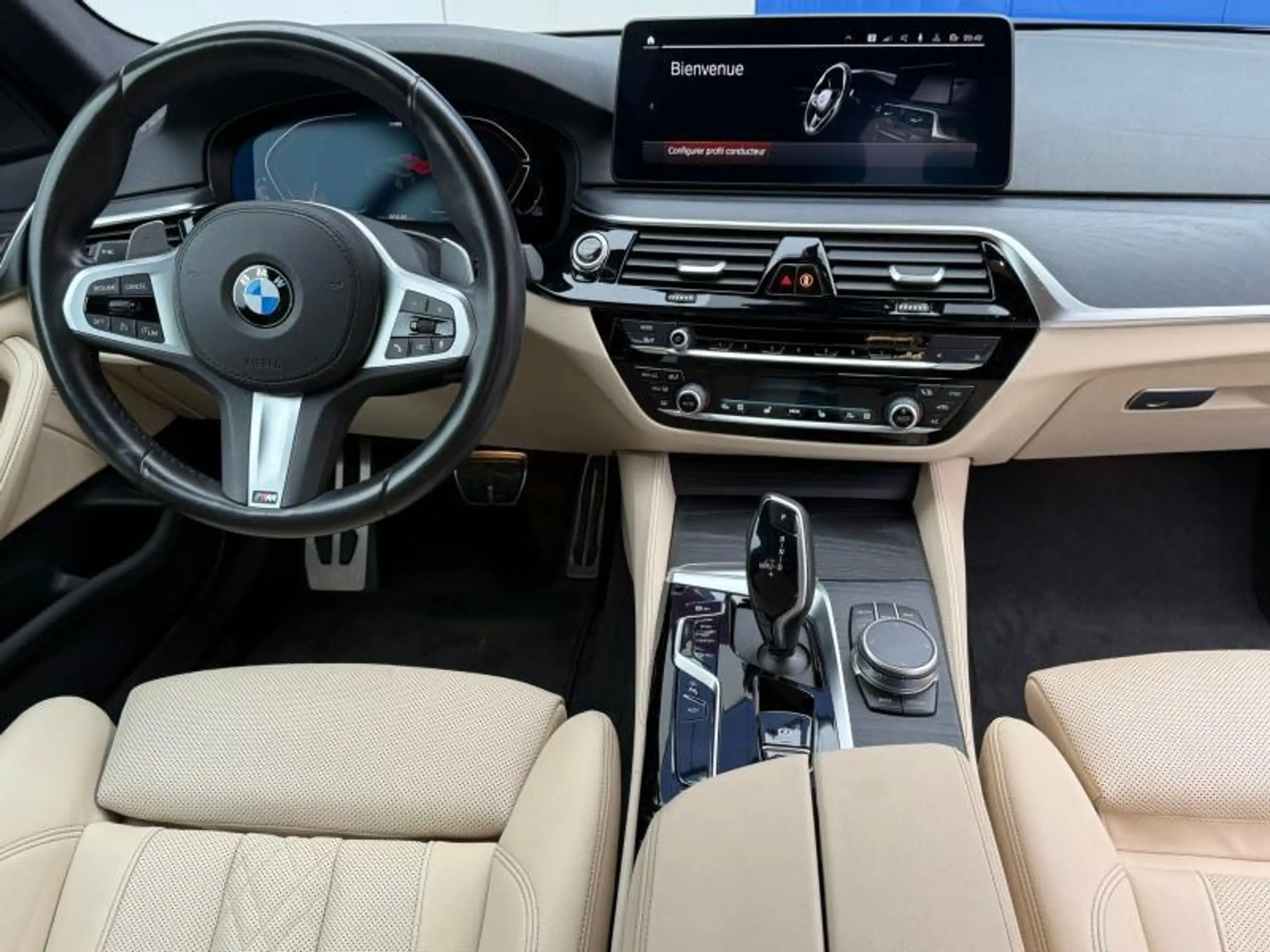 BMW - 520