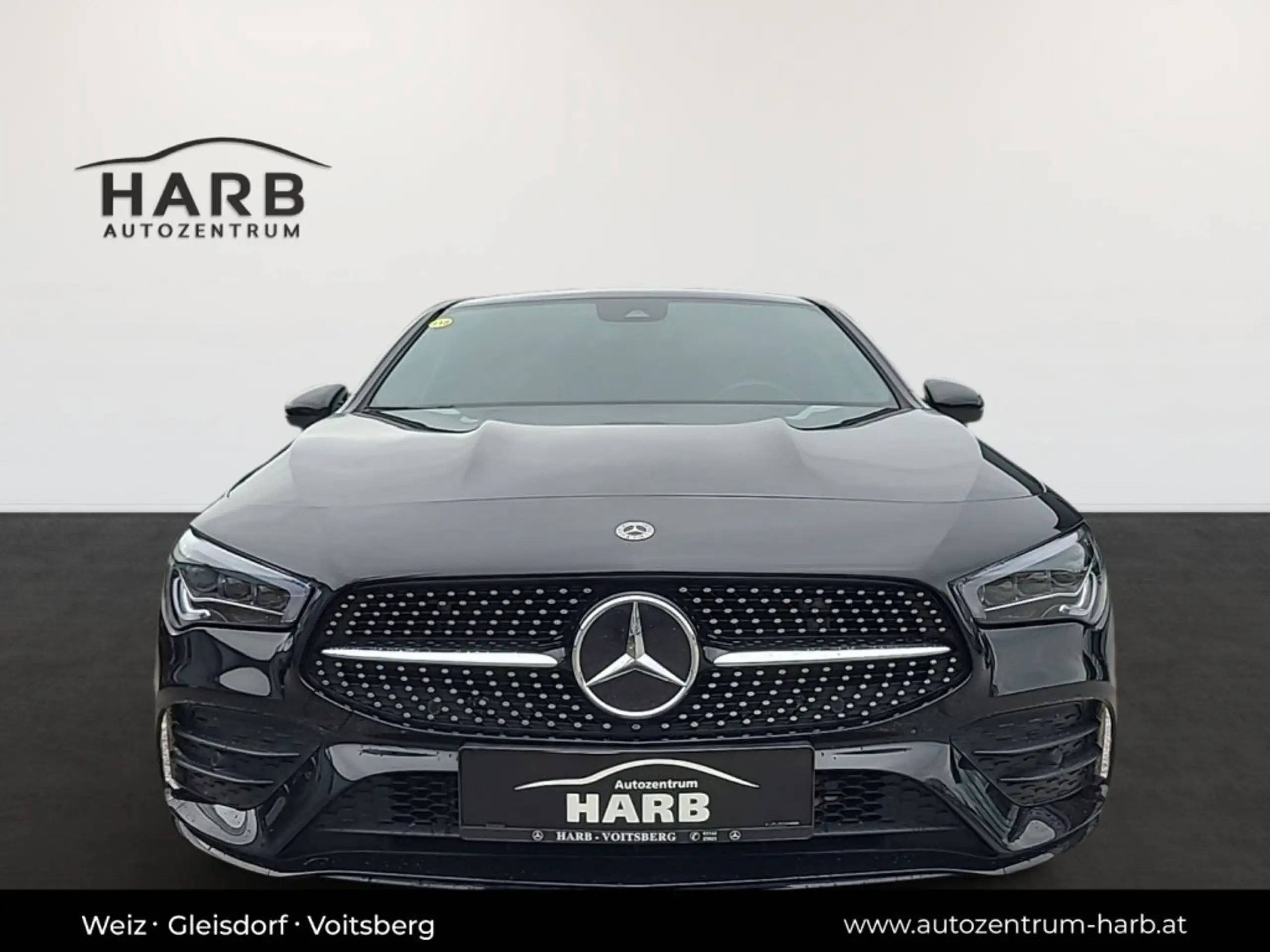 Mercedes-Benz - CLA 200