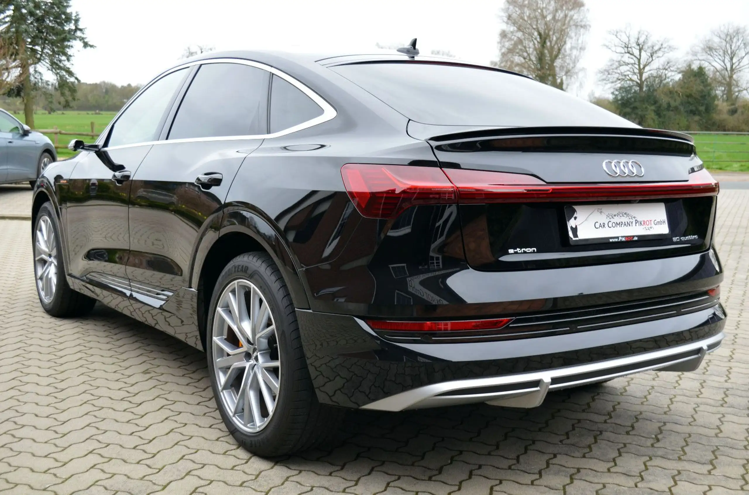 Audi - e-tron