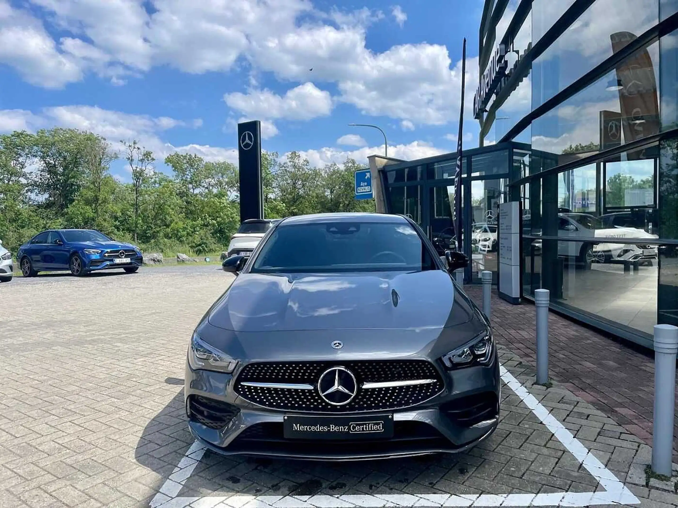 Mercedes-Benz - CLA 180