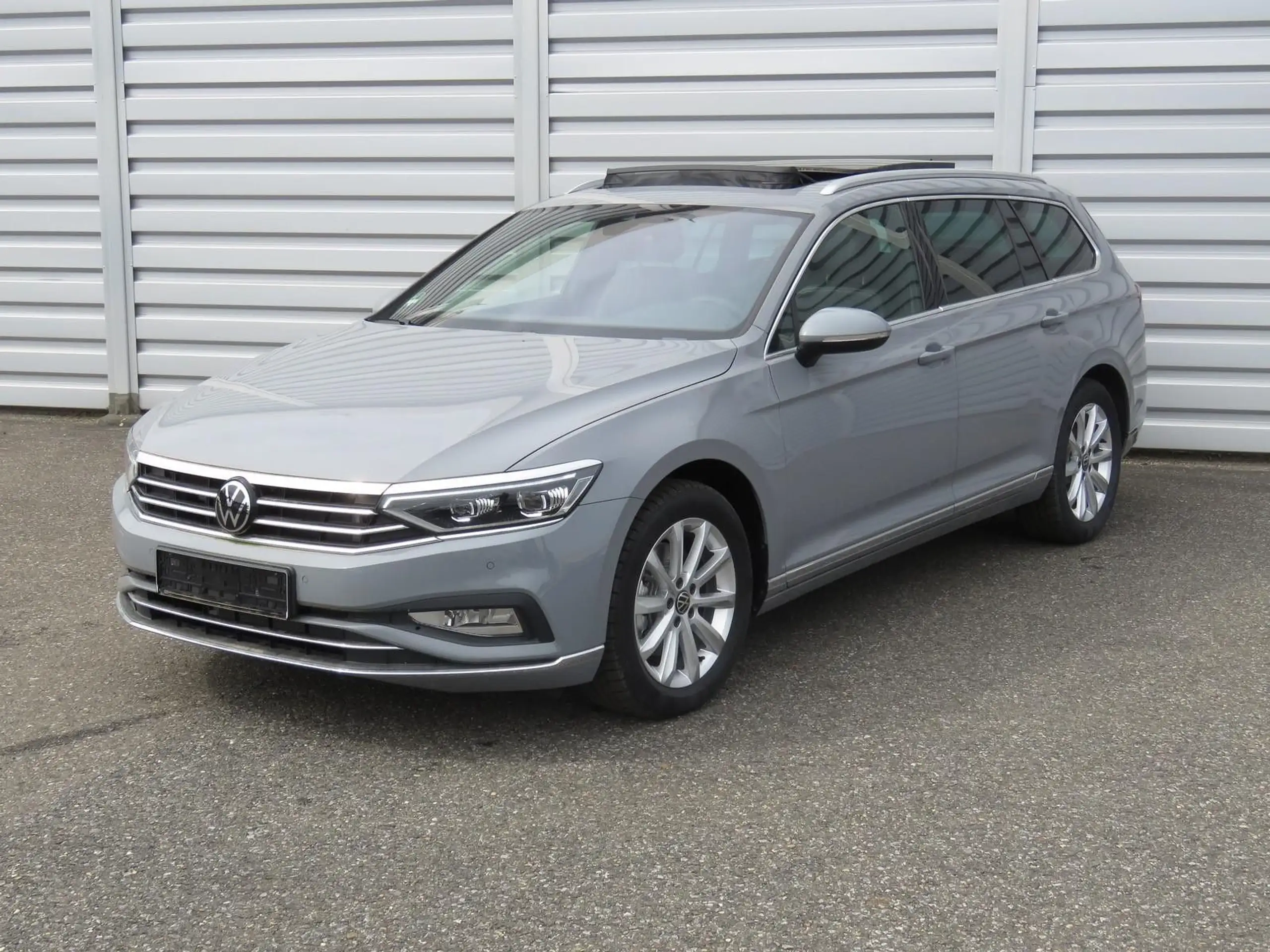 Volkswagen - Passat