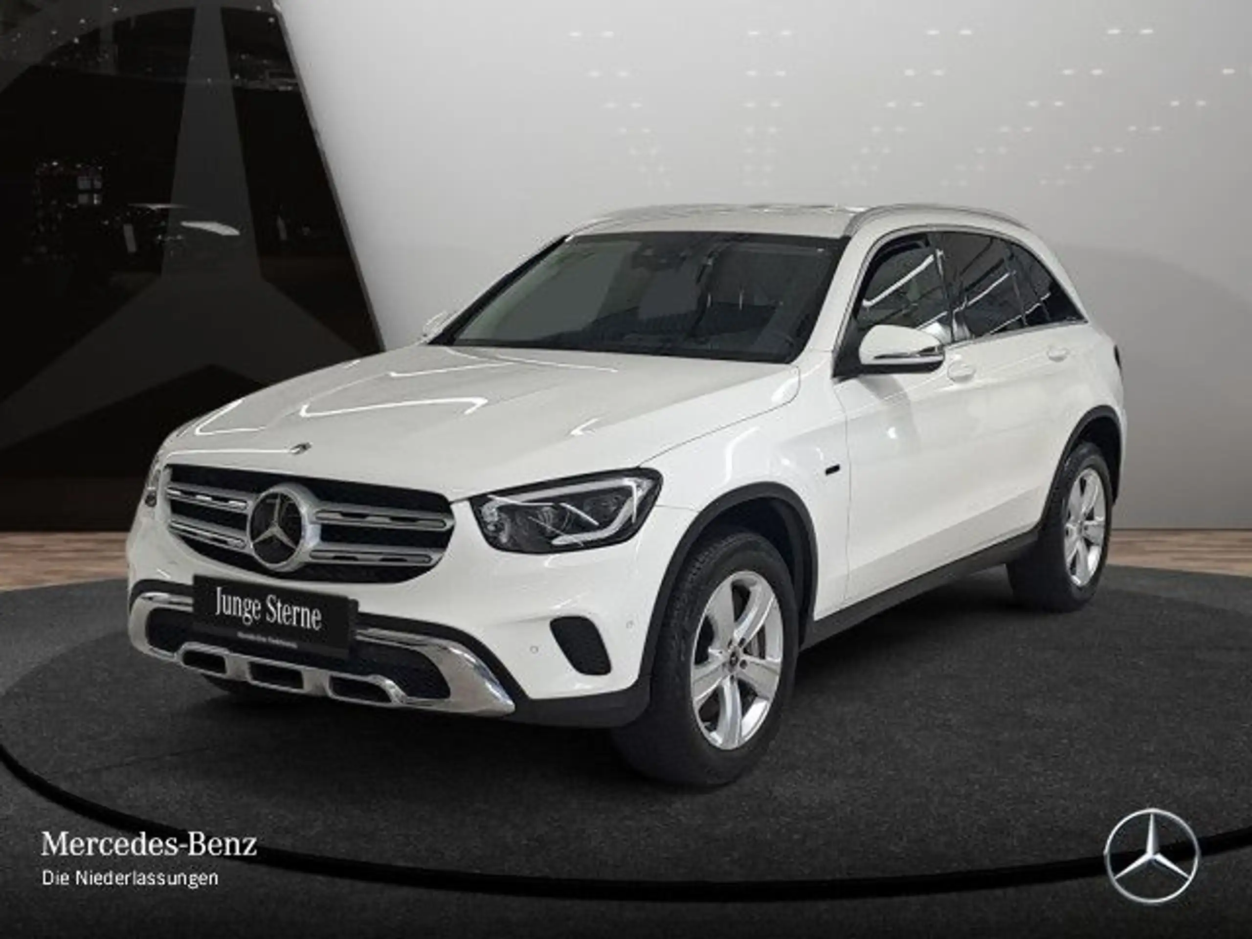 Mercedes-Benz - GLC 300