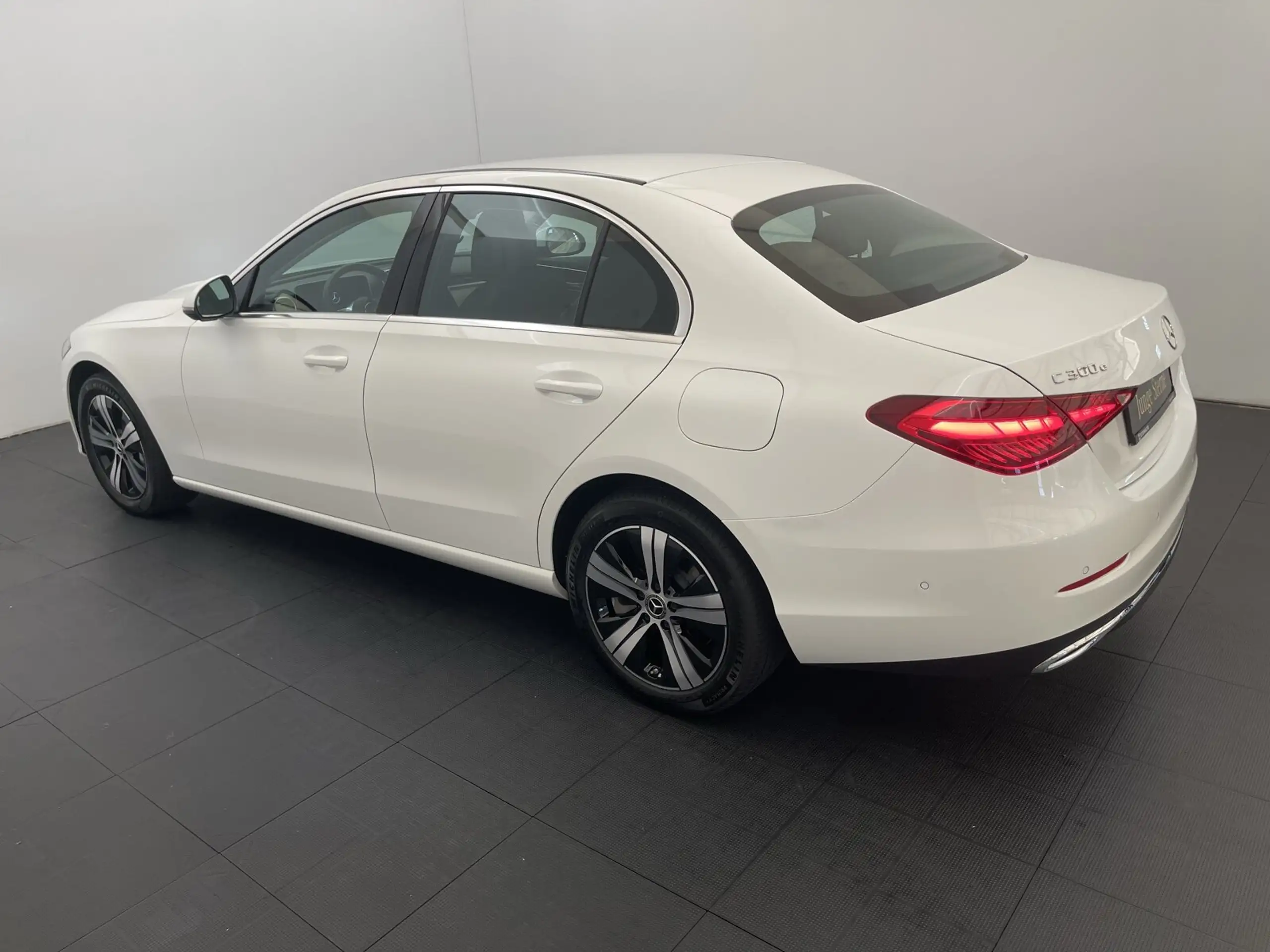 Mercedes-Benz - C 300