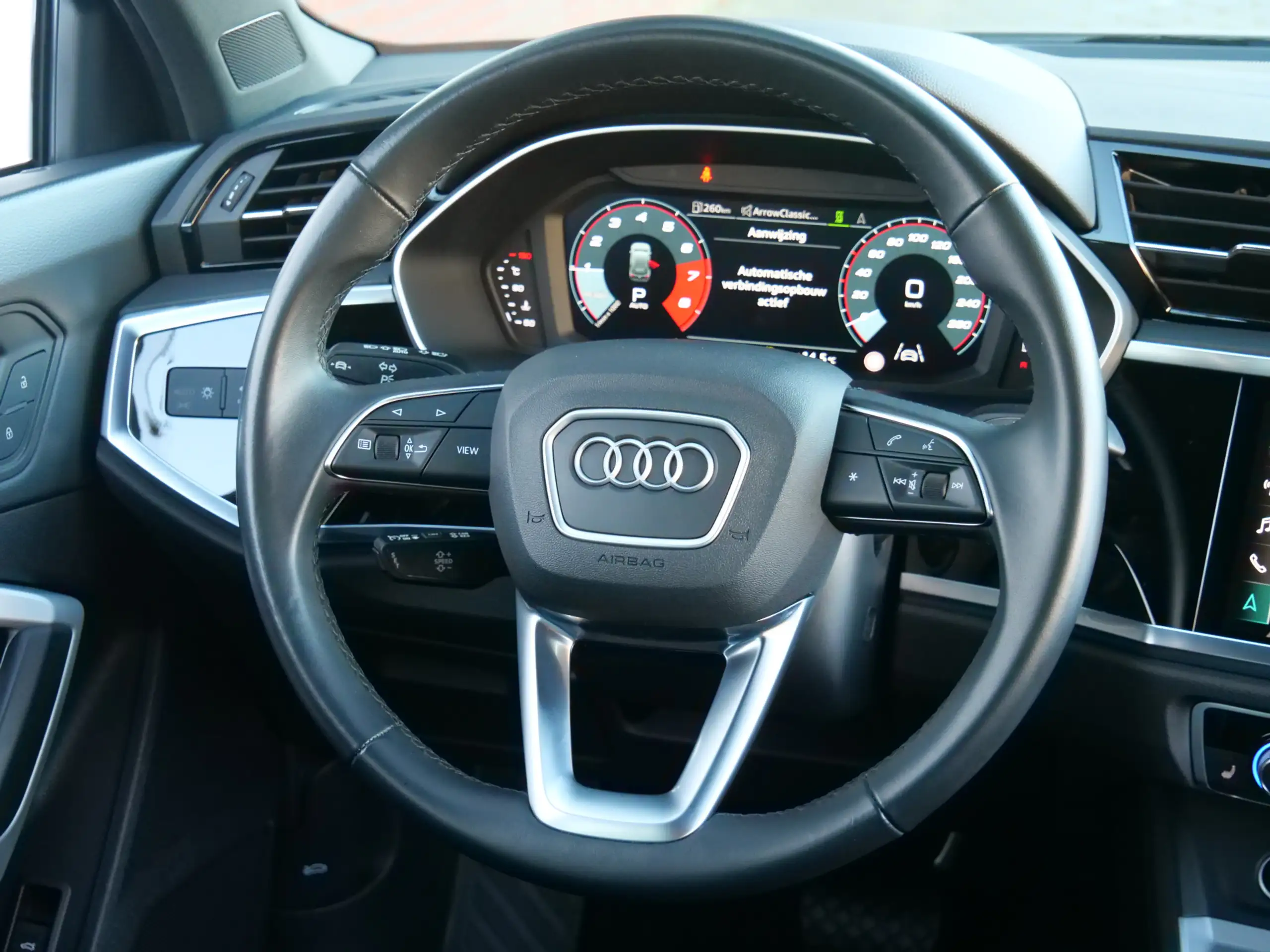 Audi - Q3