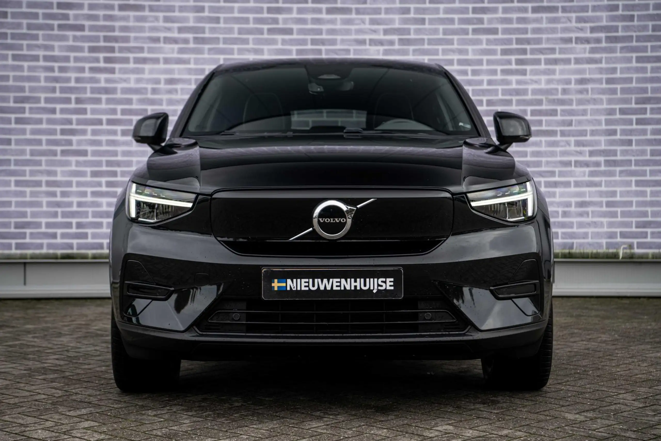 Volvo - C40