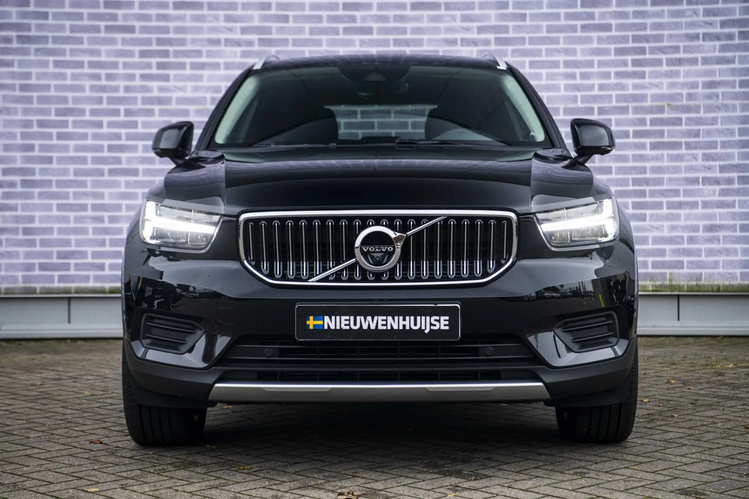 Volvo - XC40