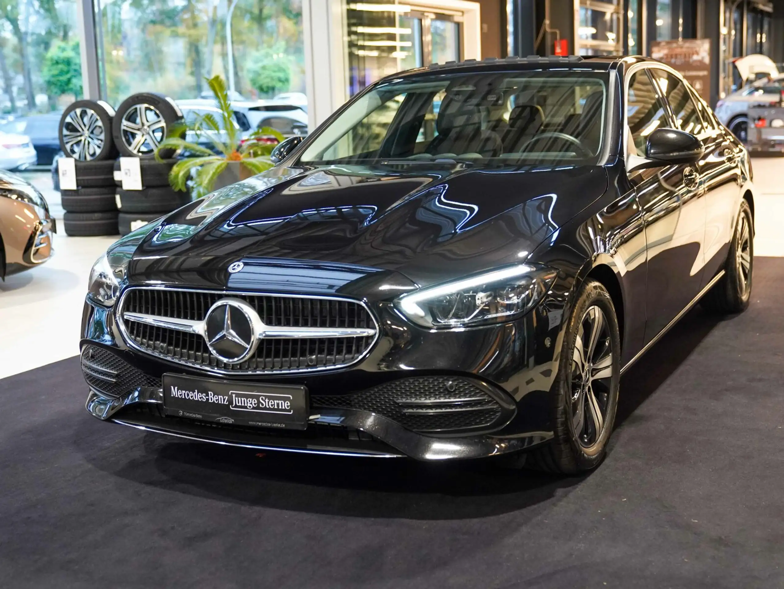 Mercedes-Benz - C 220