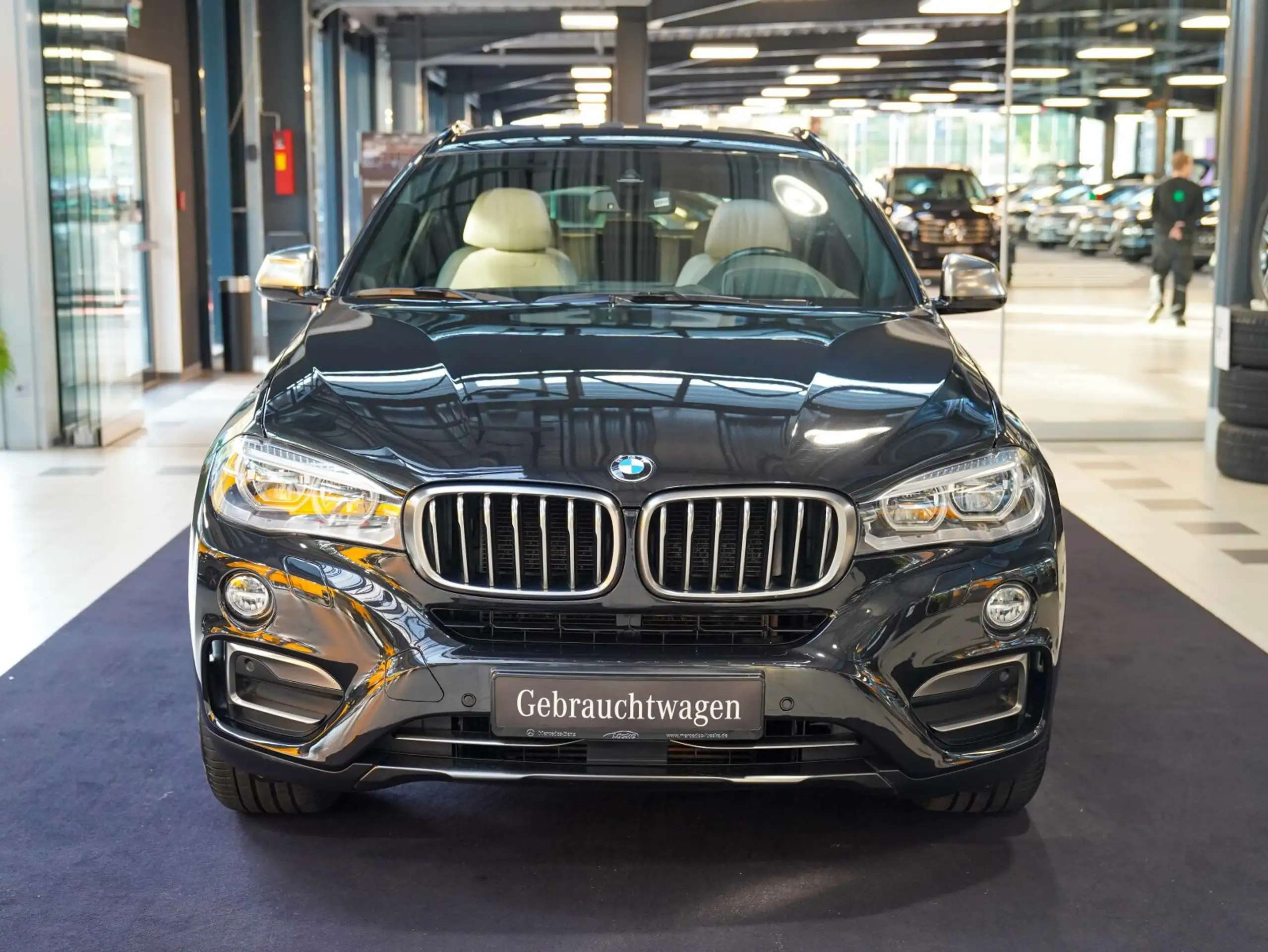 BMW - X6