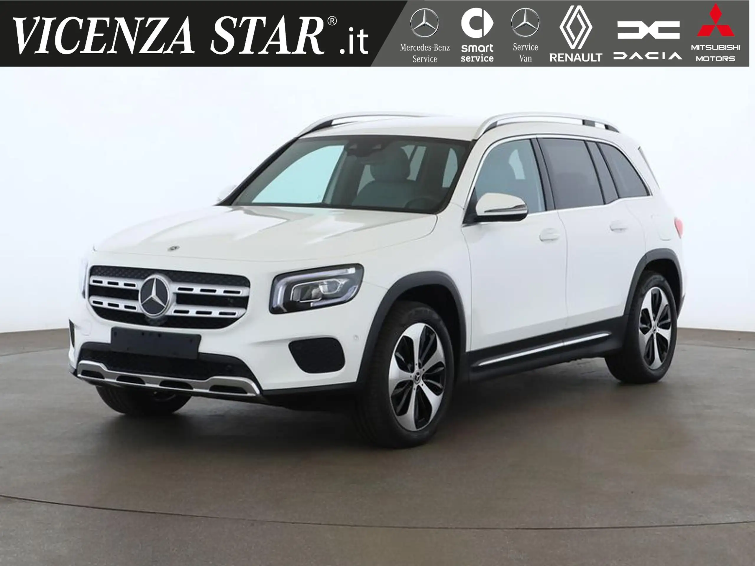 Mercedes-Benz GLB 180 2023