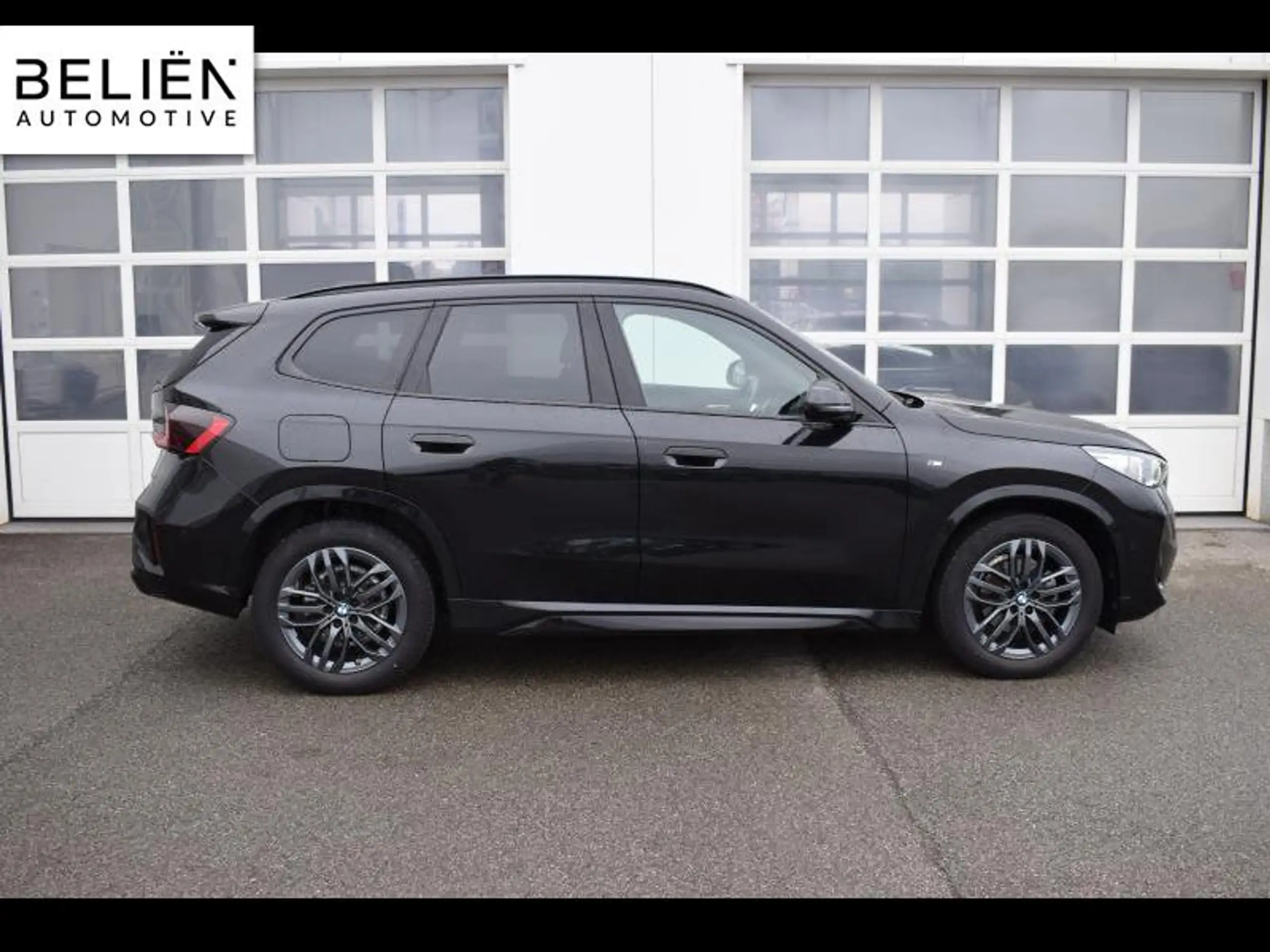 BMW - X1