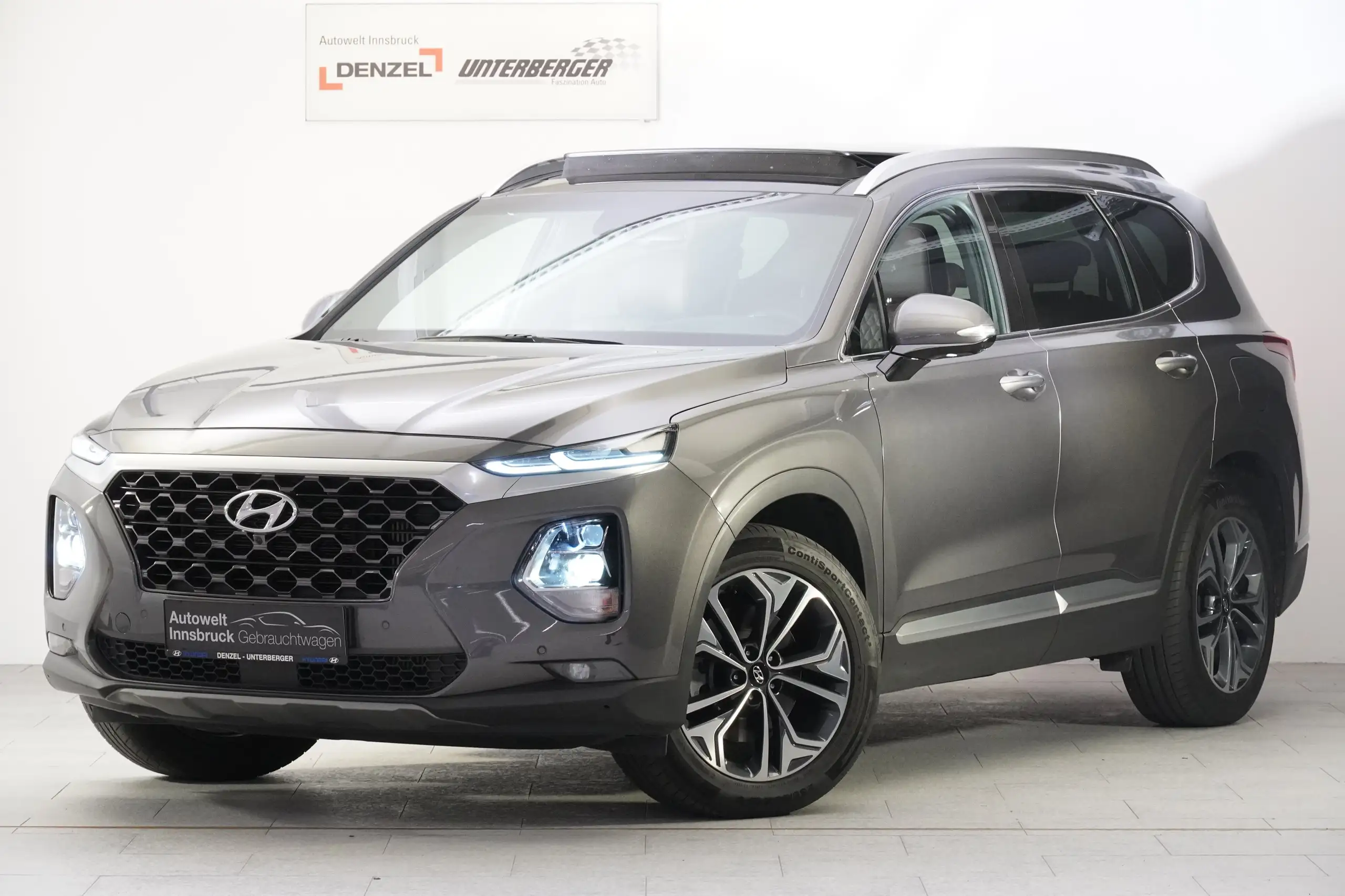 Hyundai - SANTA FE