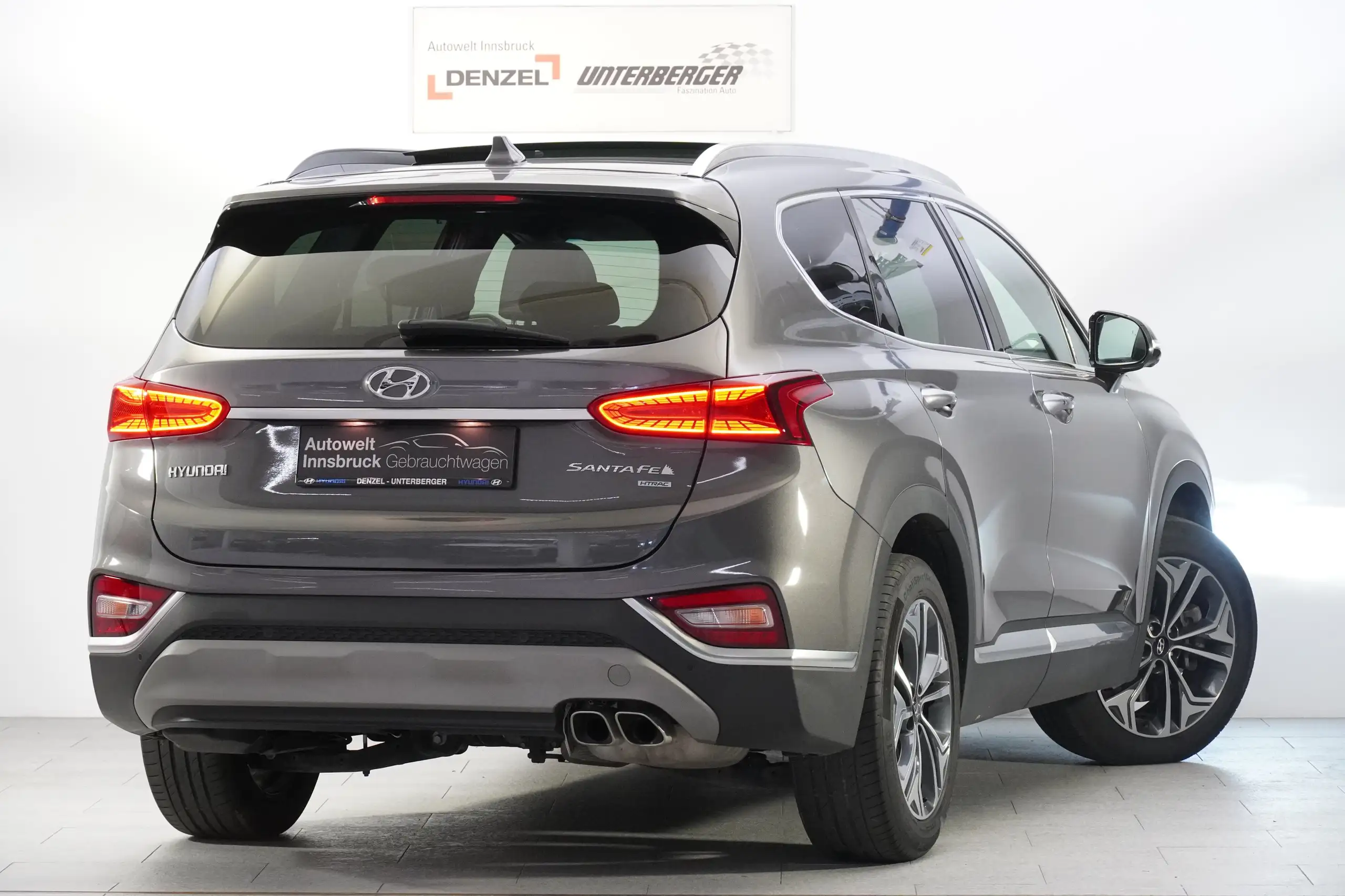 Hyundai - SANTA FE