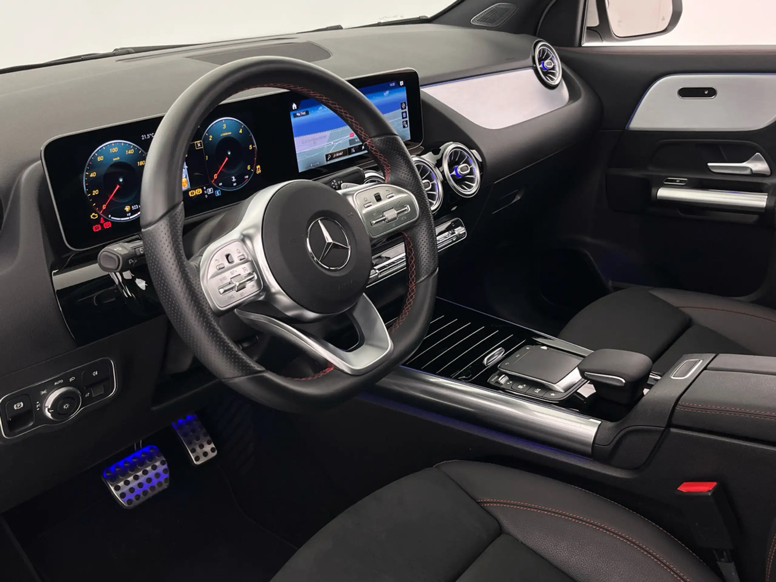 Mercedes-Benz - GLA 200