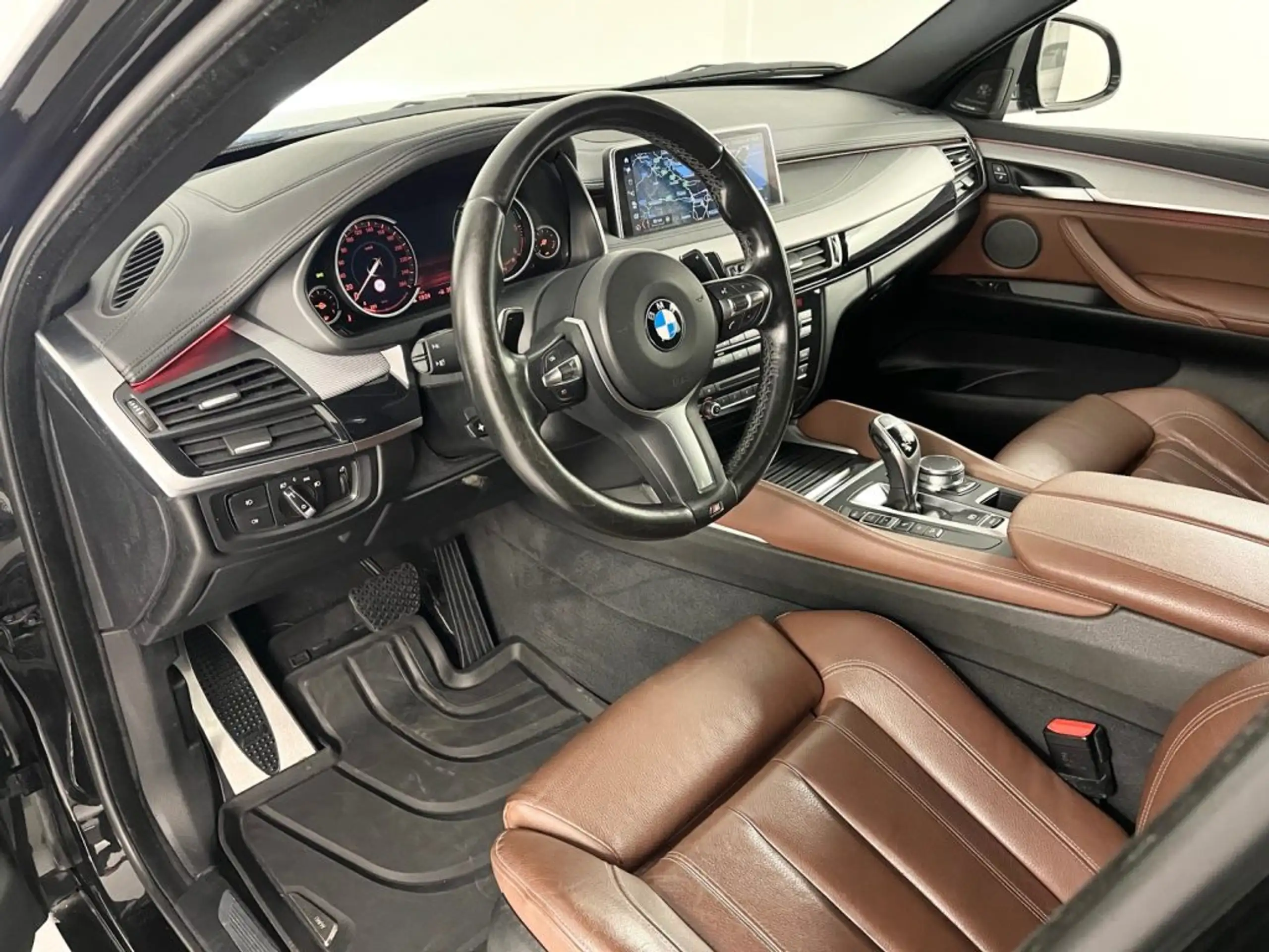 BMW - X6