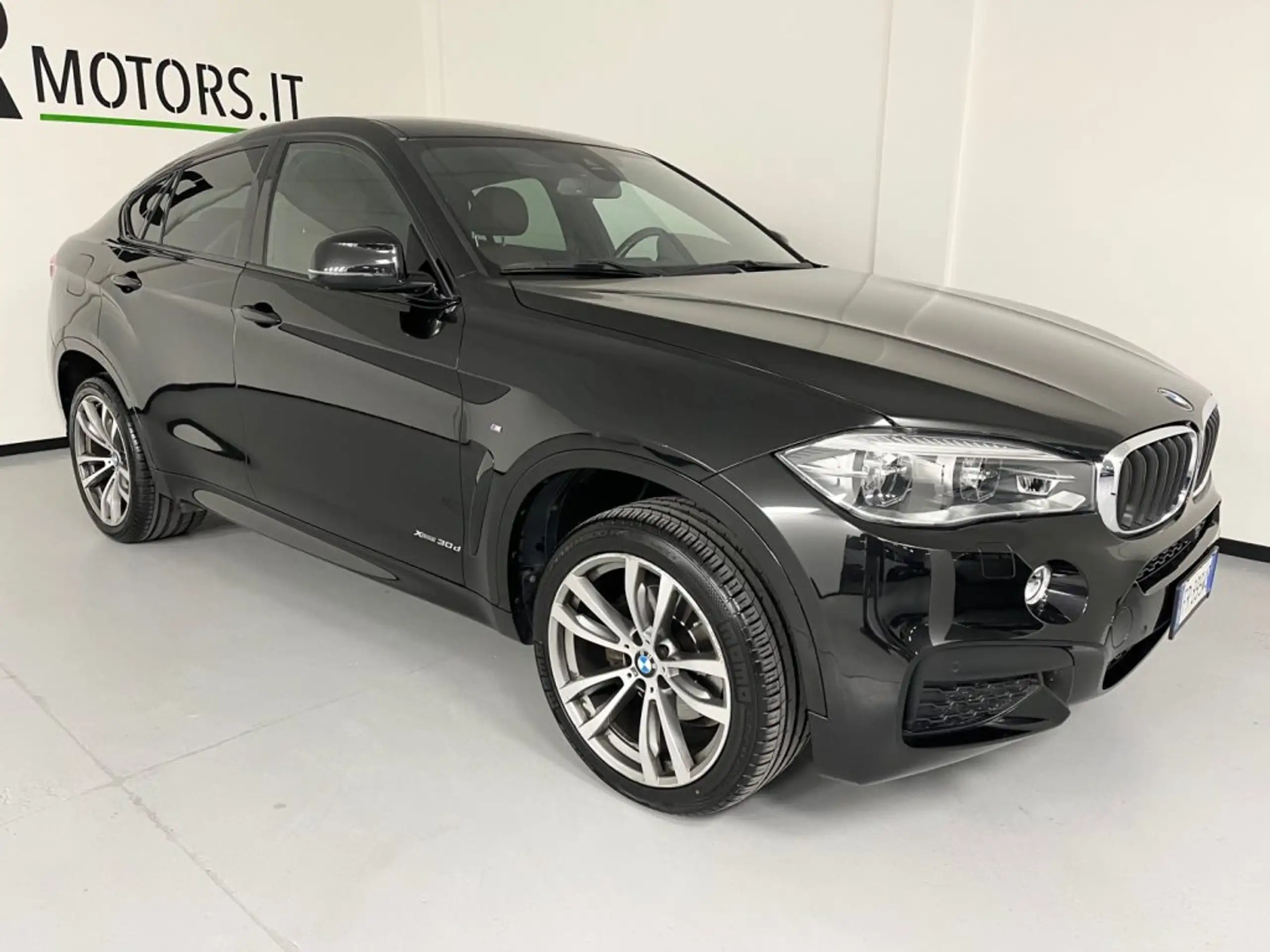 BMW - X6