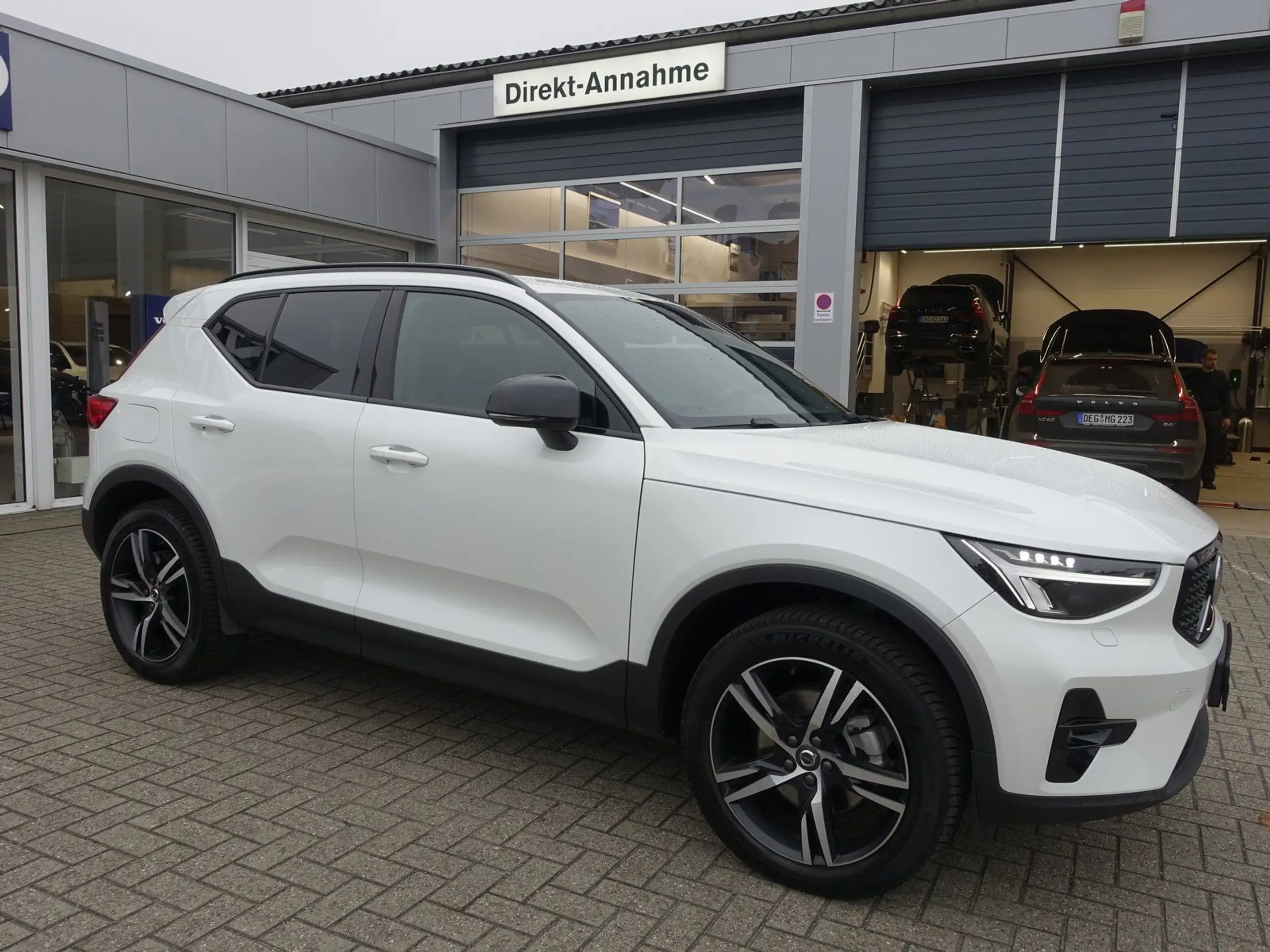 Volvo - XC40