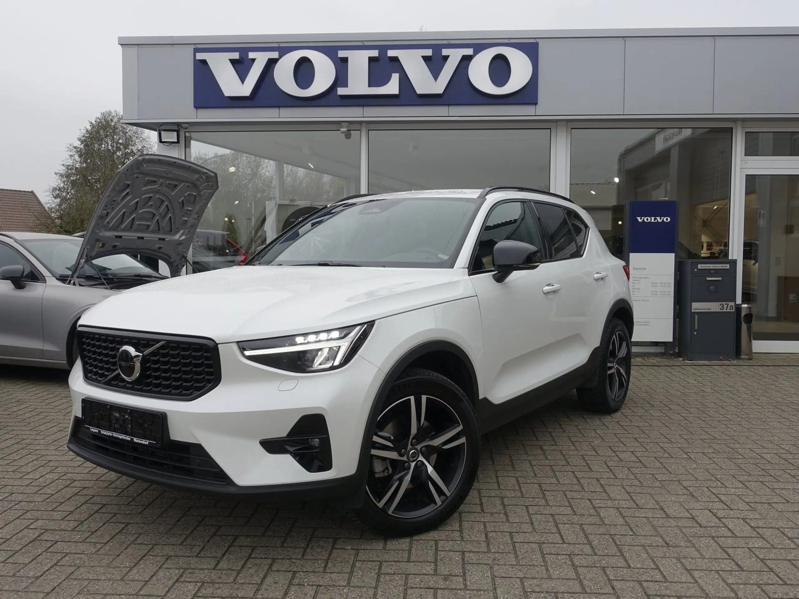 Volvo - XC40