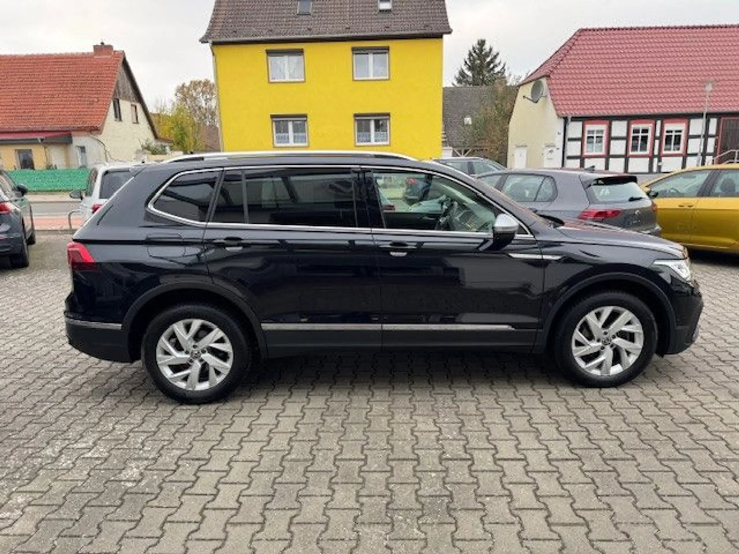 Volkswagen - Tiguan Allspace