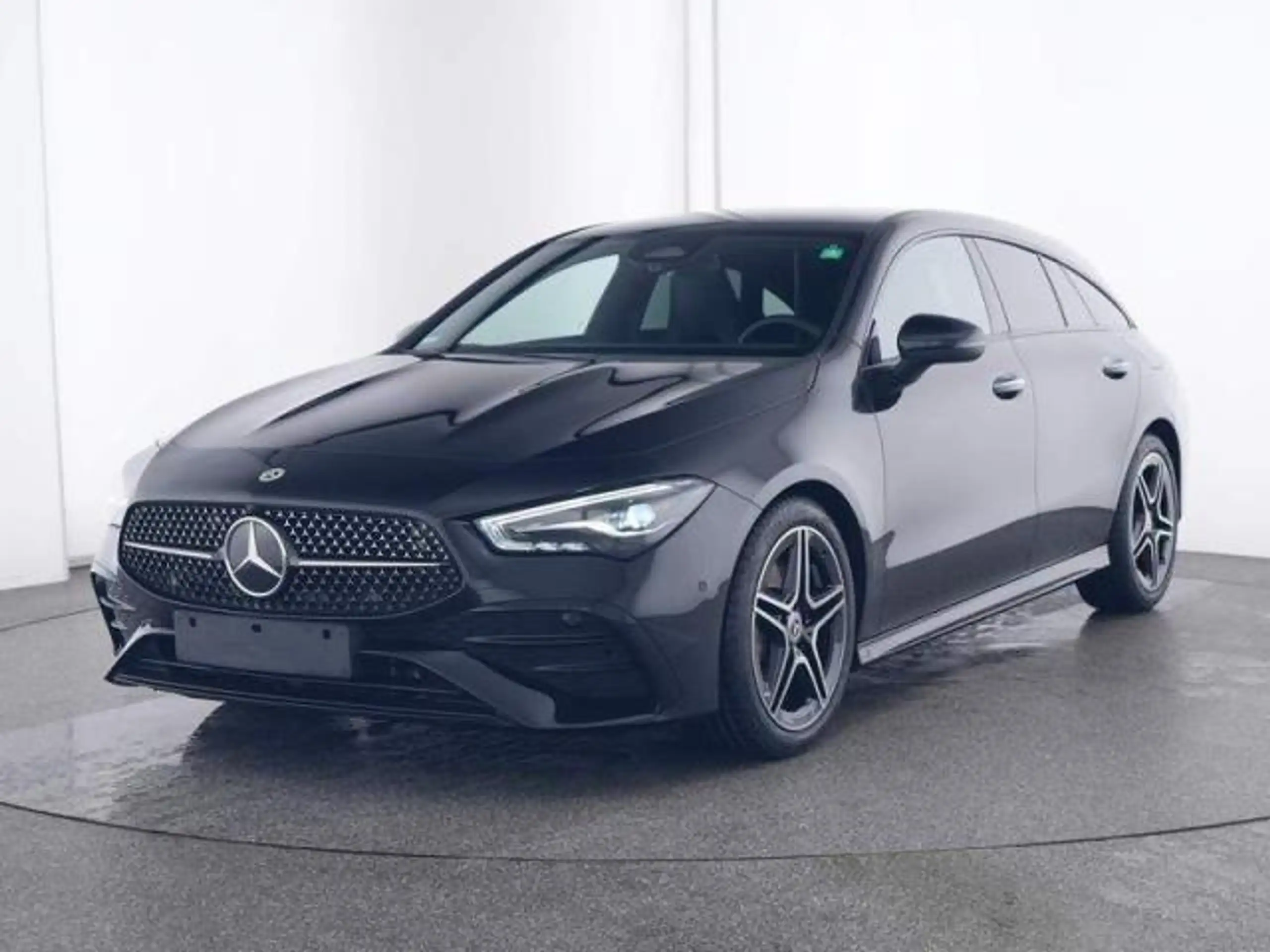 Mercedes-Benz - CLA 200