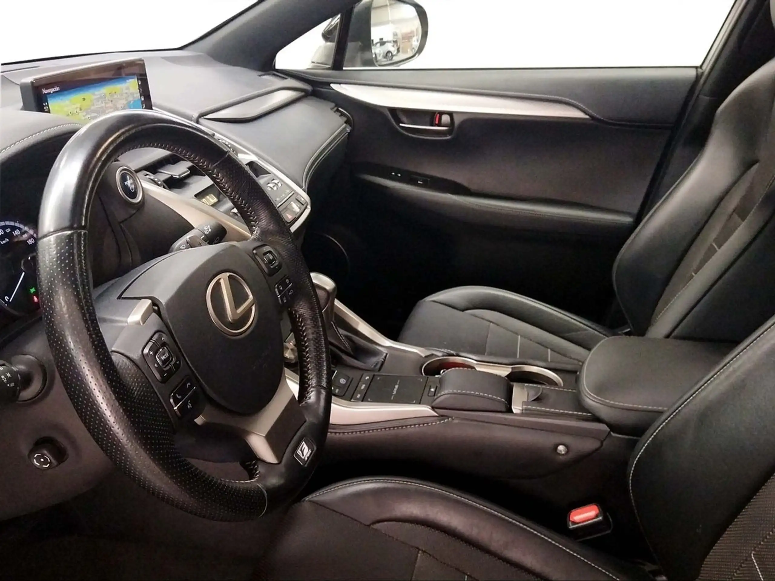 Lexus - NX 300