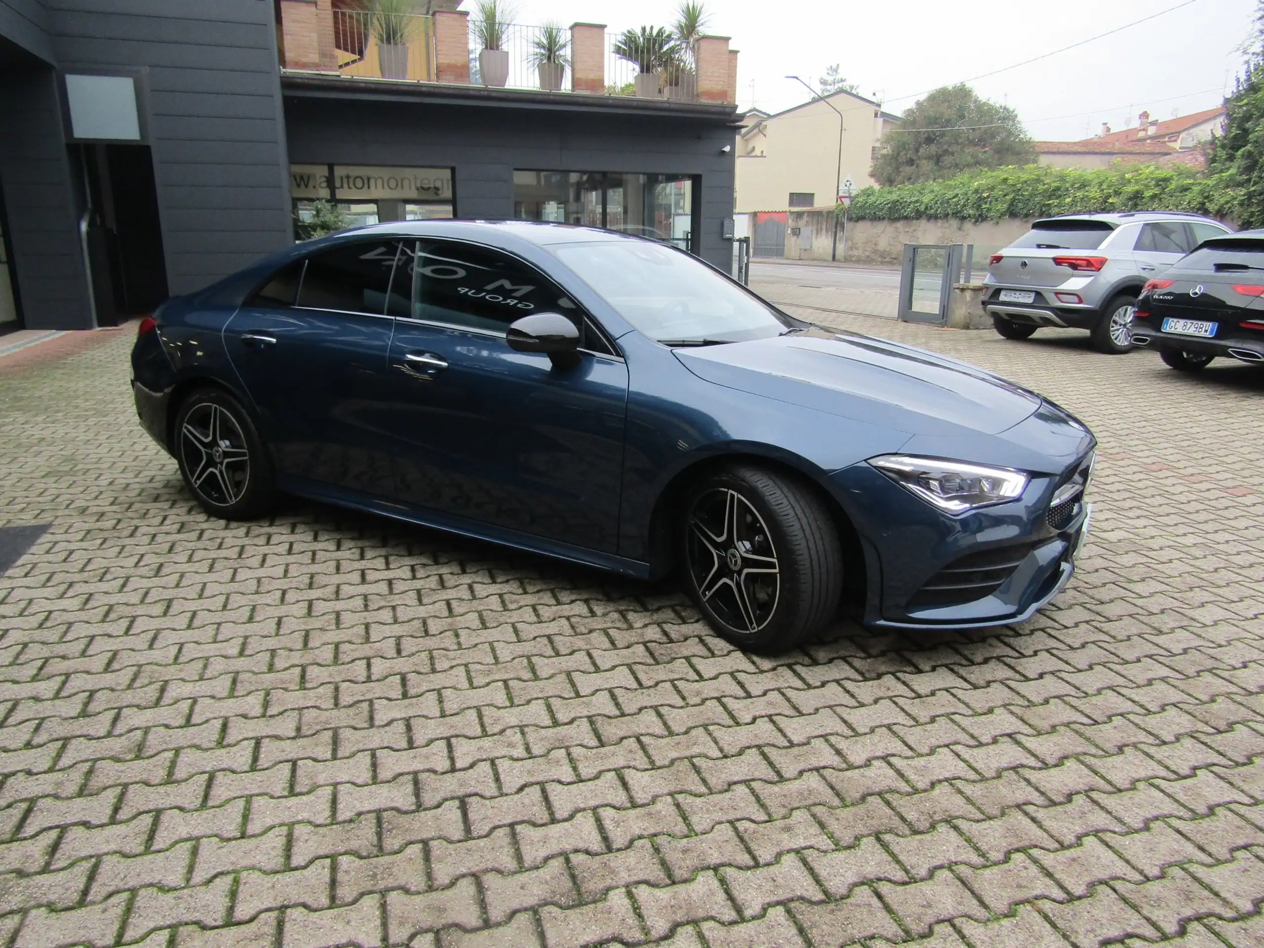 Mercedes-Benz - CLA 200