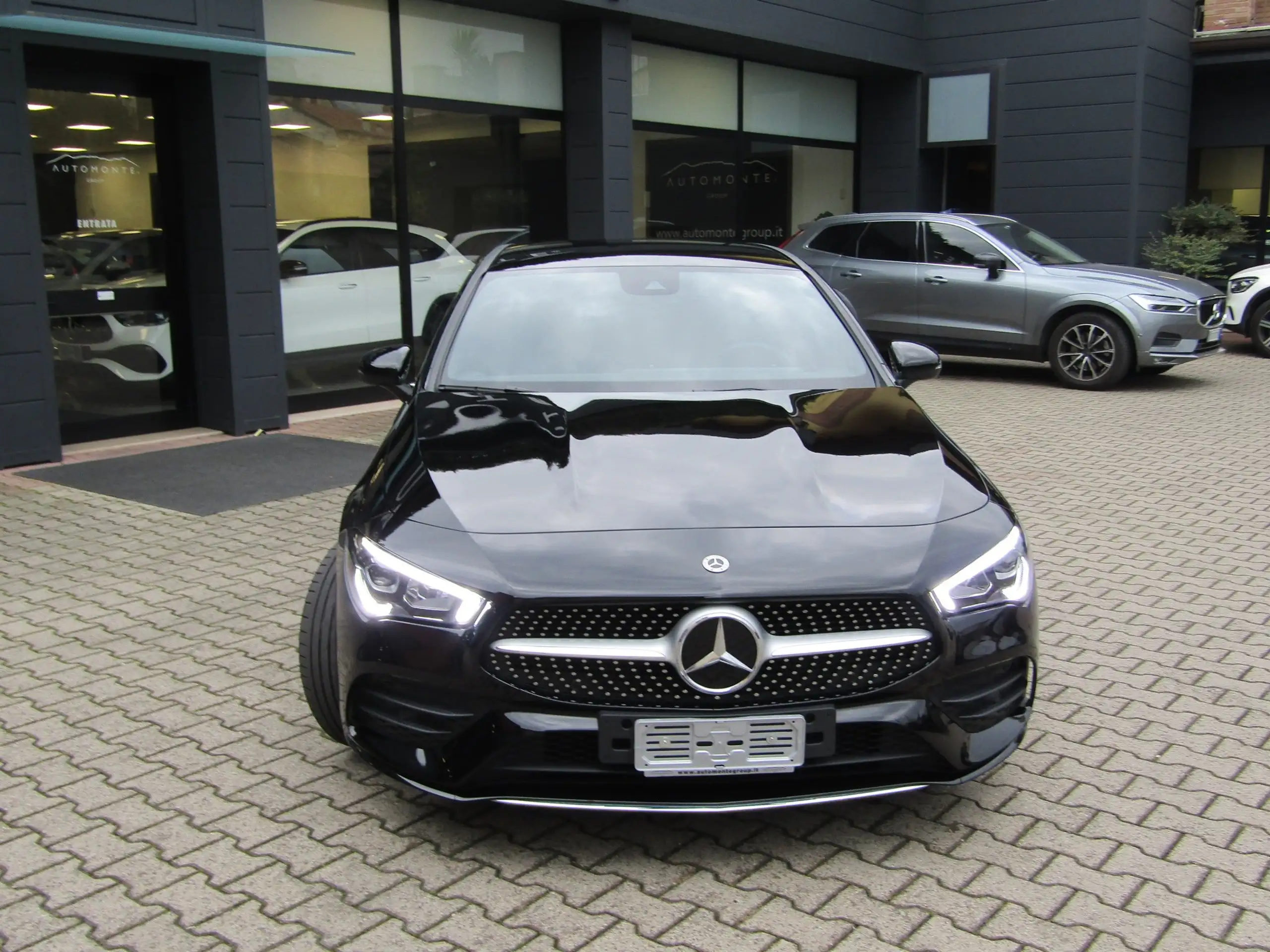 Mercedes-Benz - CLA 200