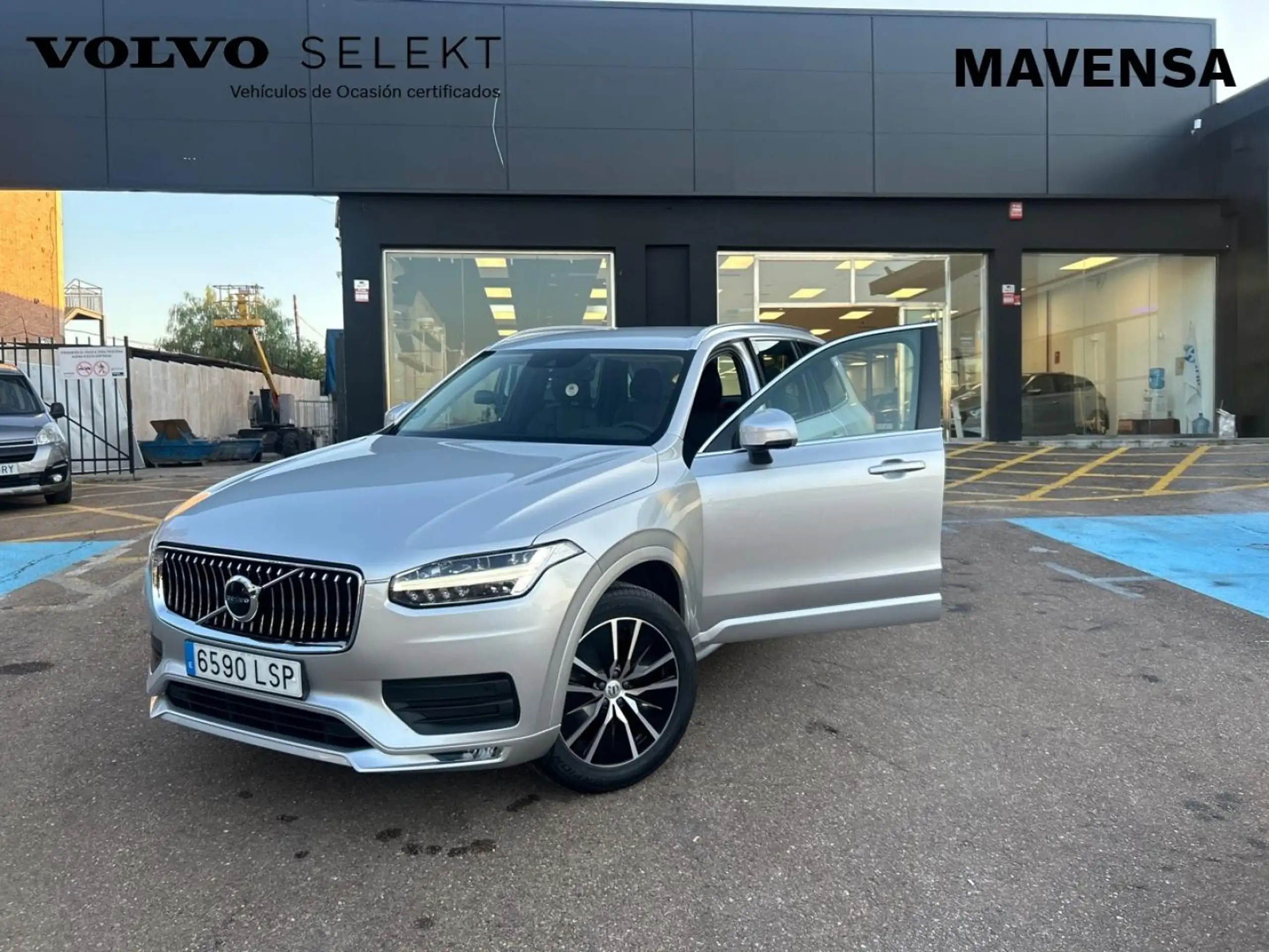 Volvo - XC90