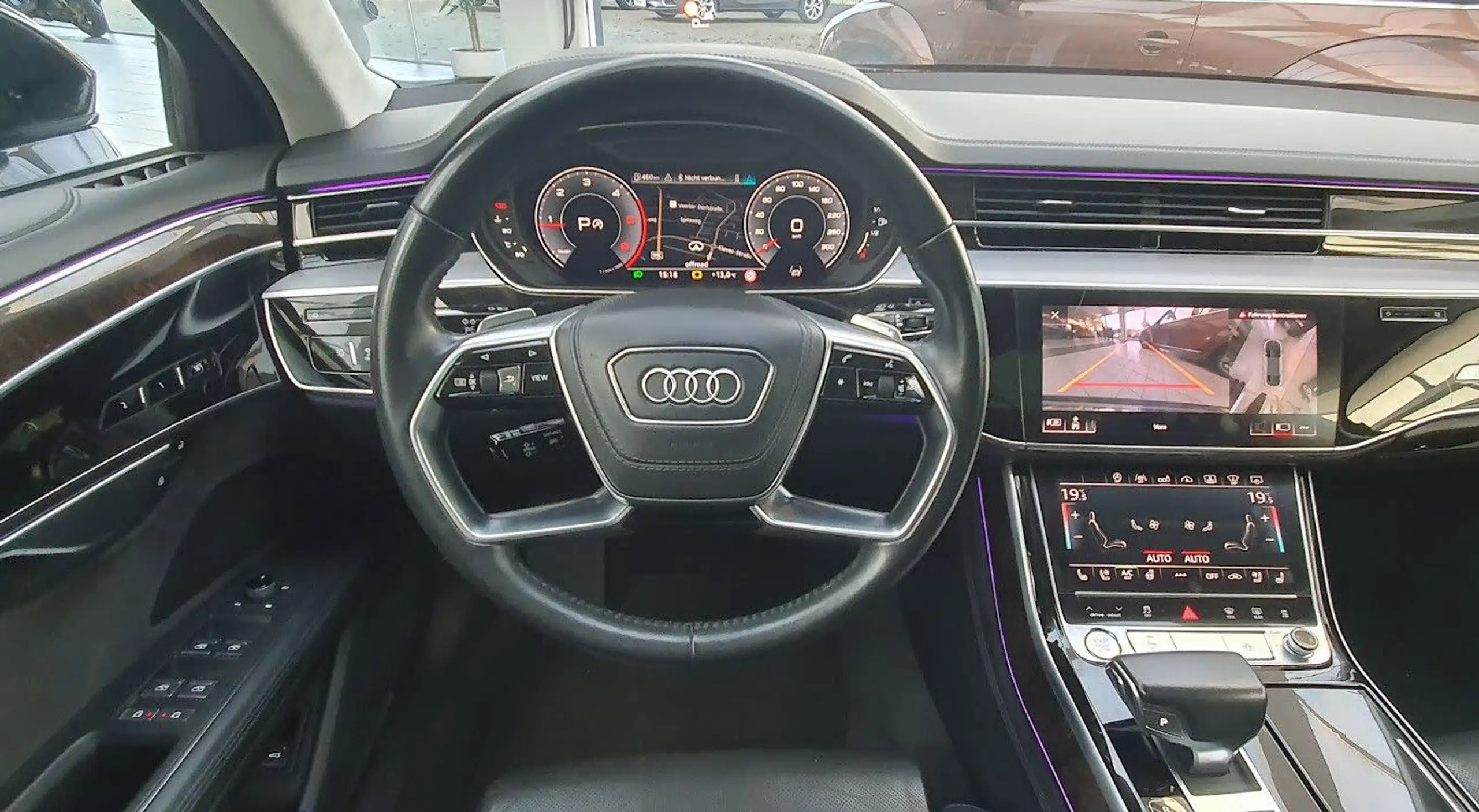 Audi - A8