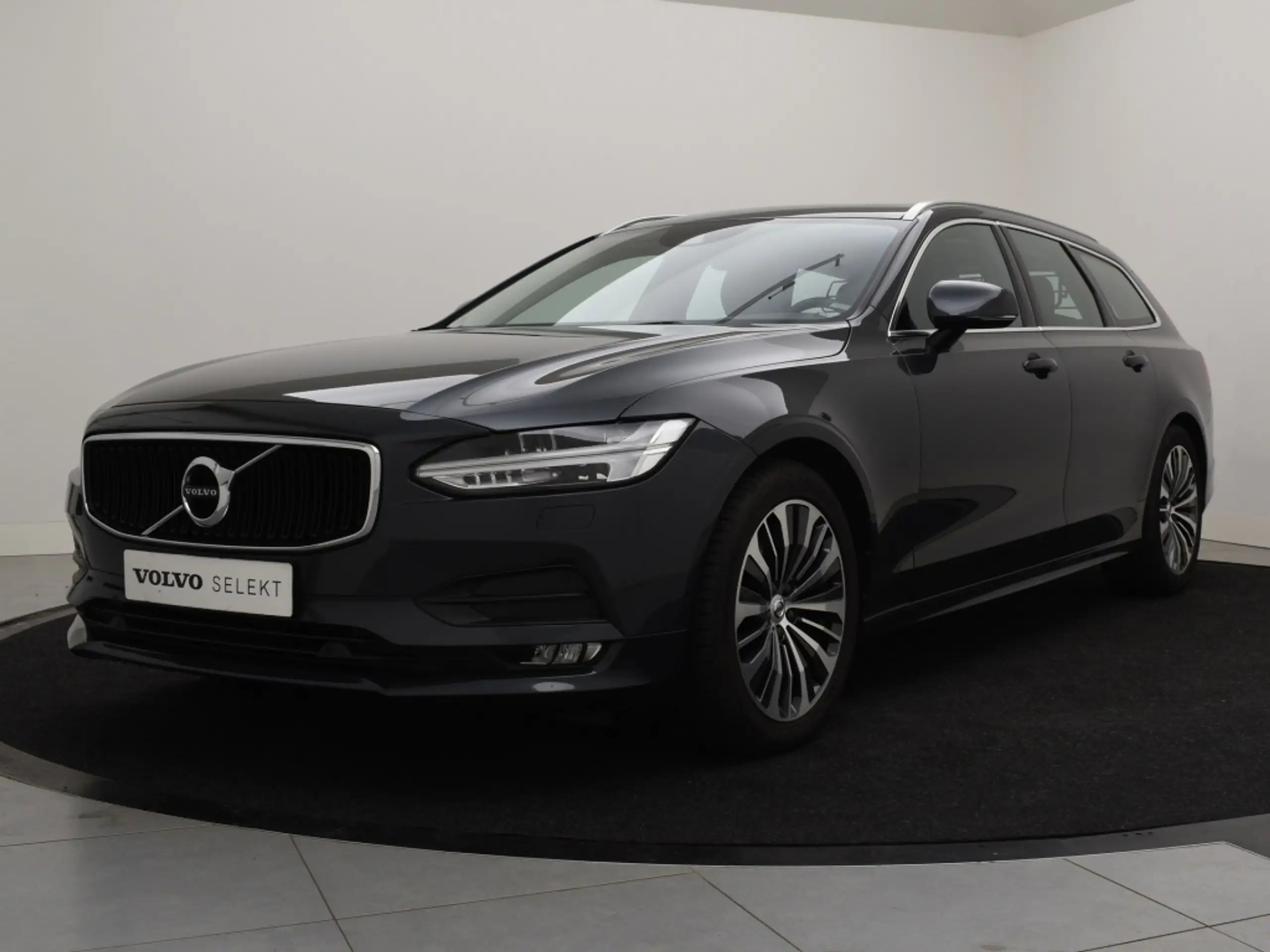 Volvo - V90