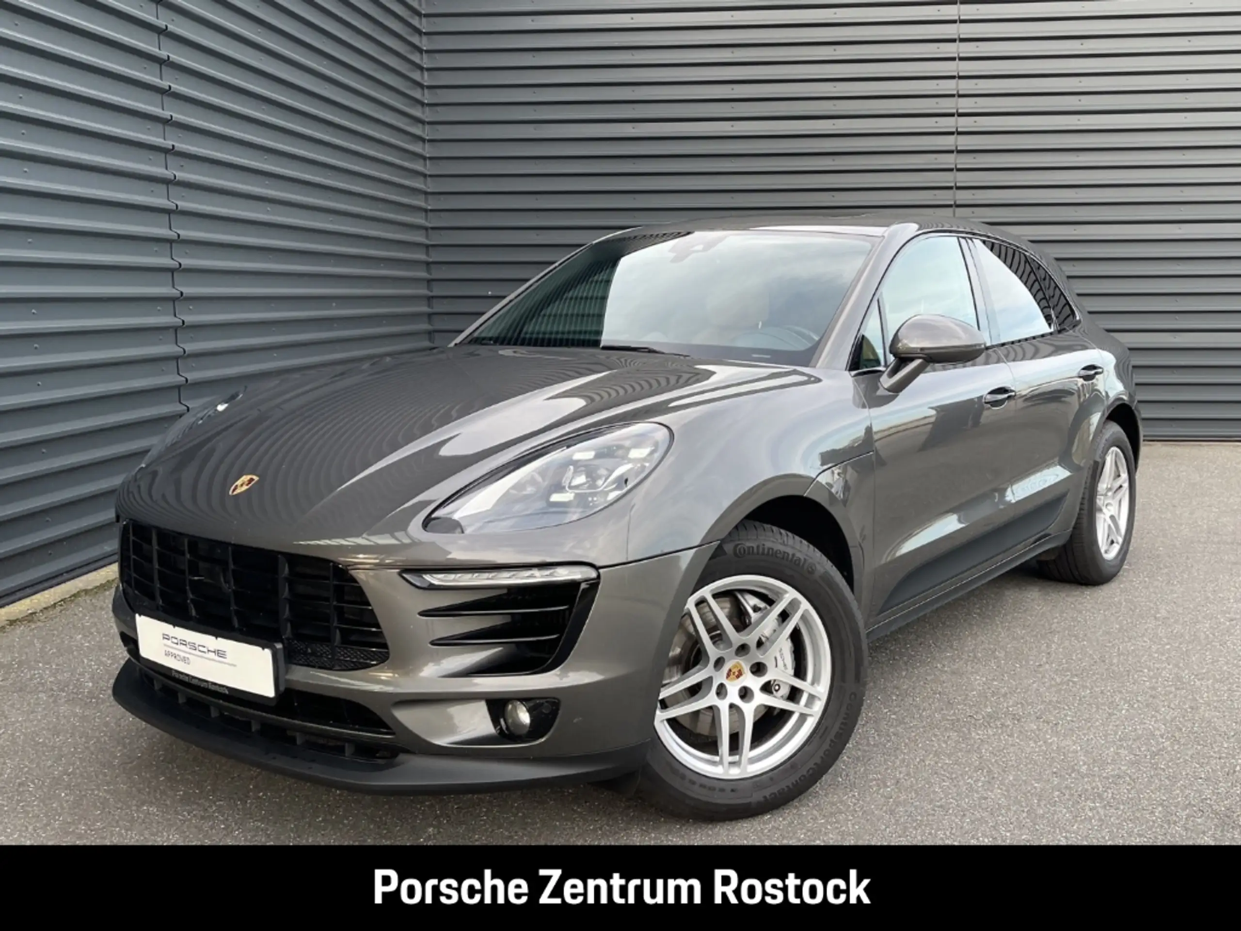 Porsche - Macan