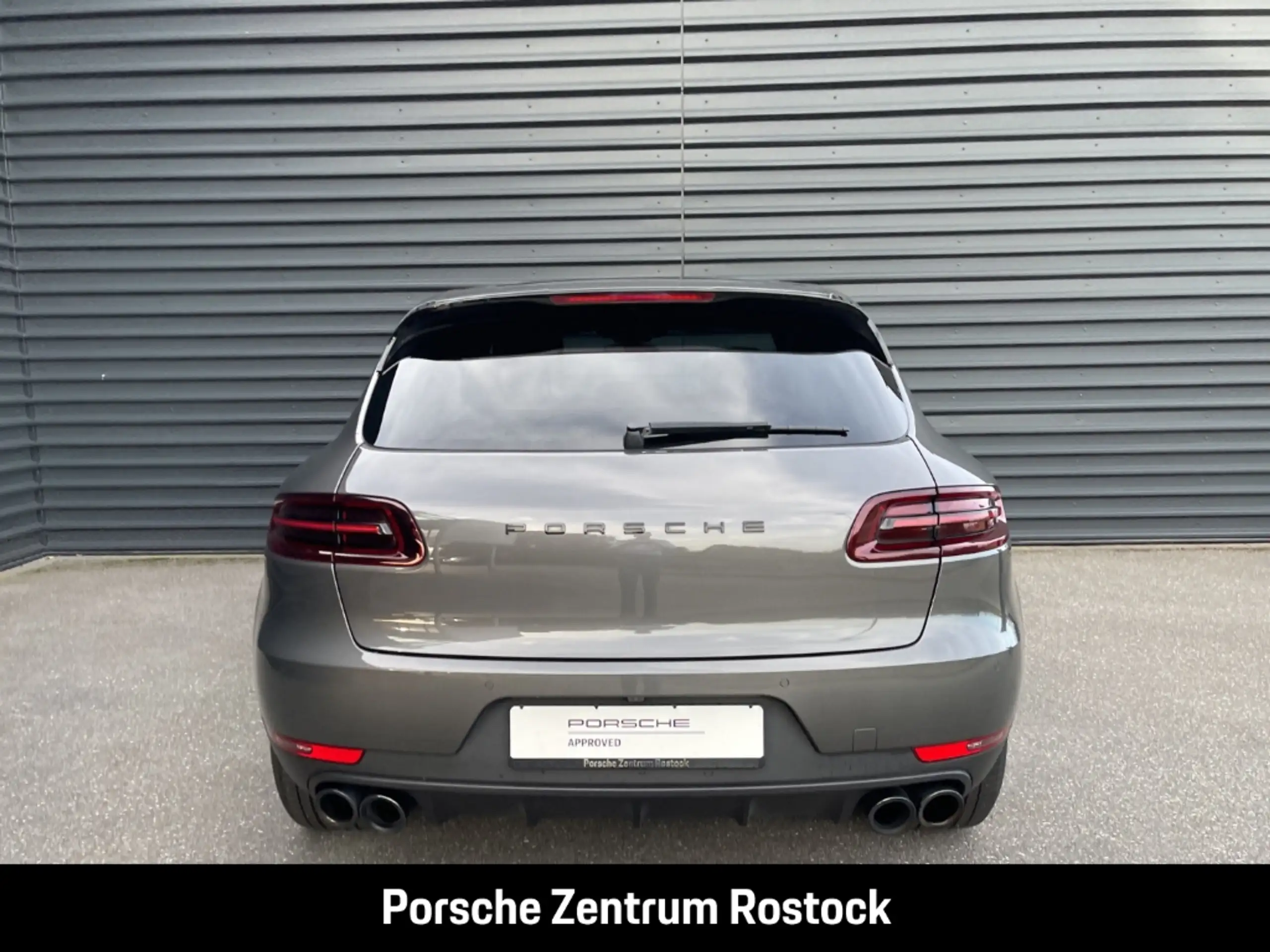 Porsche - Macan