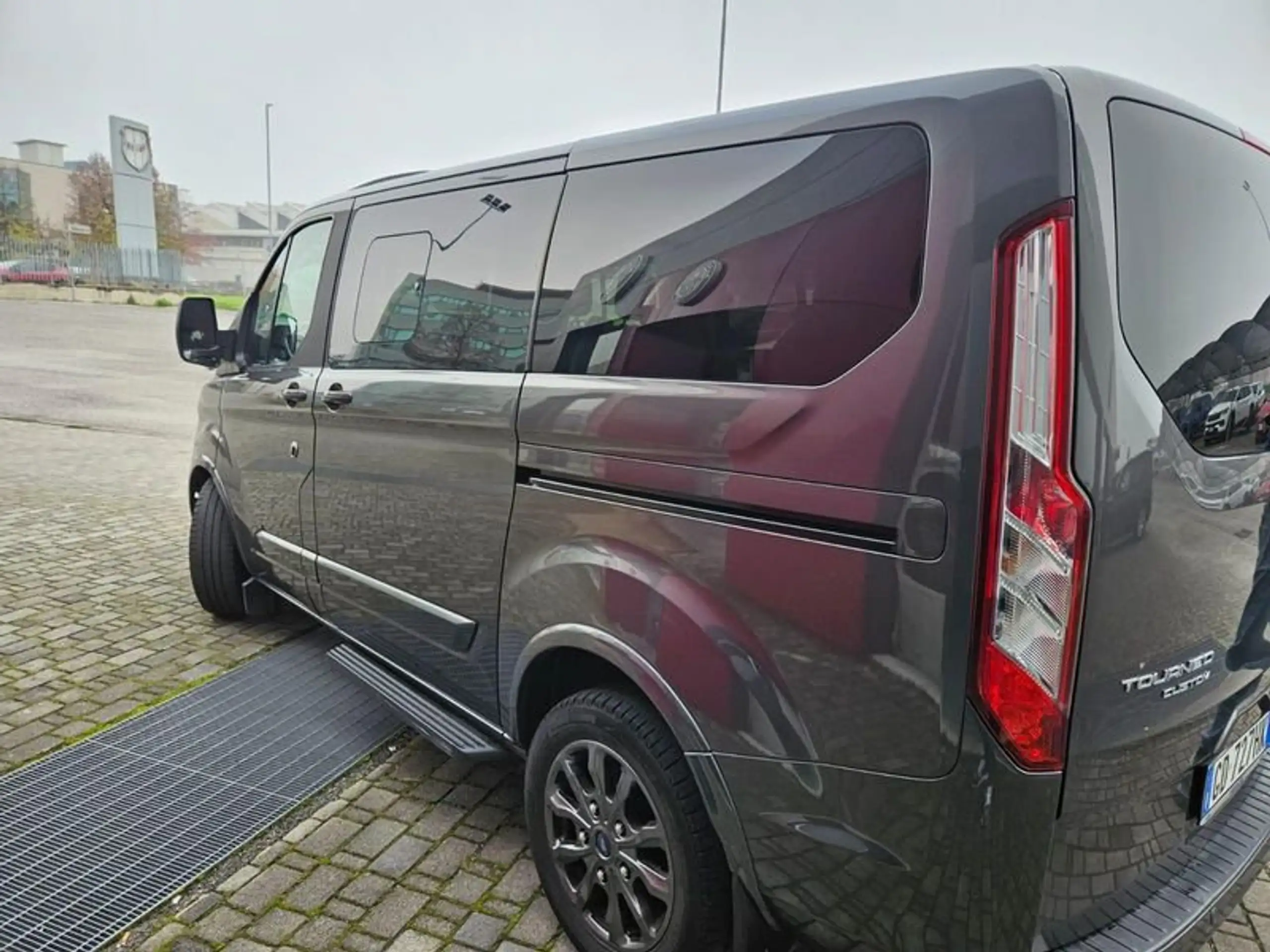 Ford - Tourneo Custom