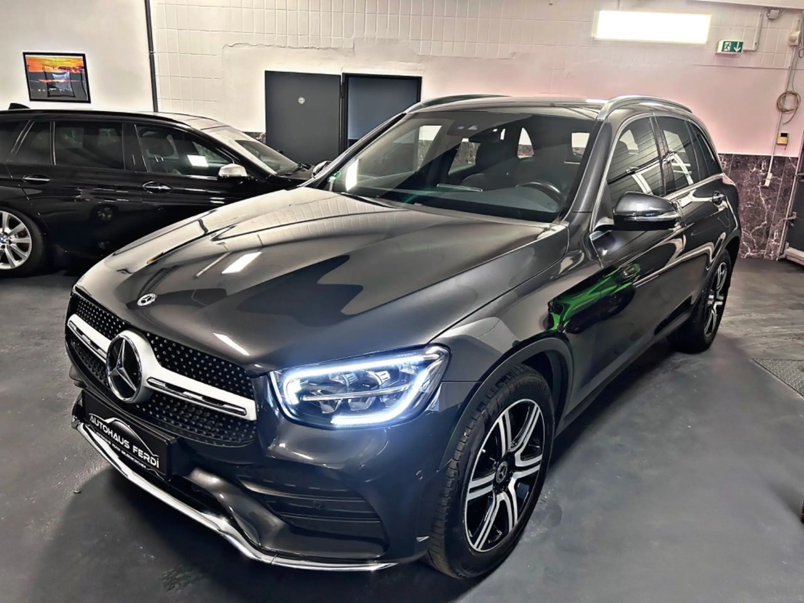 Mercedes-Benz - GLC 220