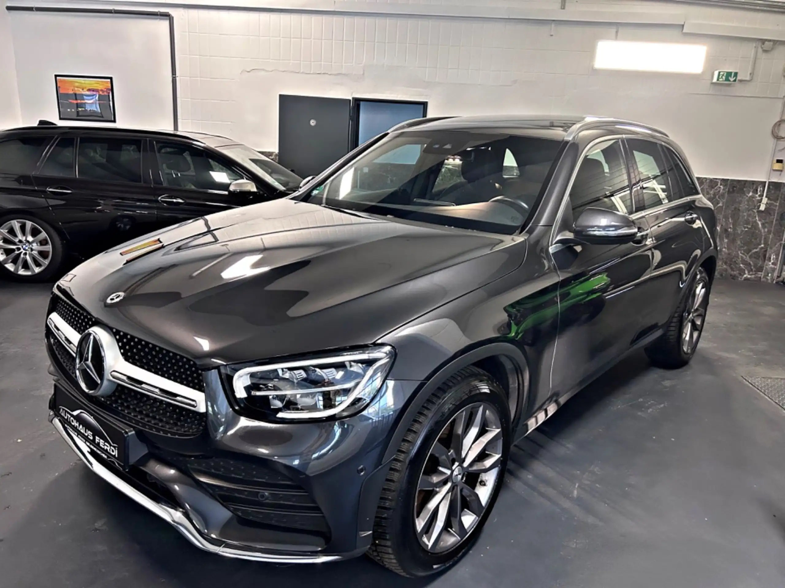 Mercedes-Benz - GLC 220