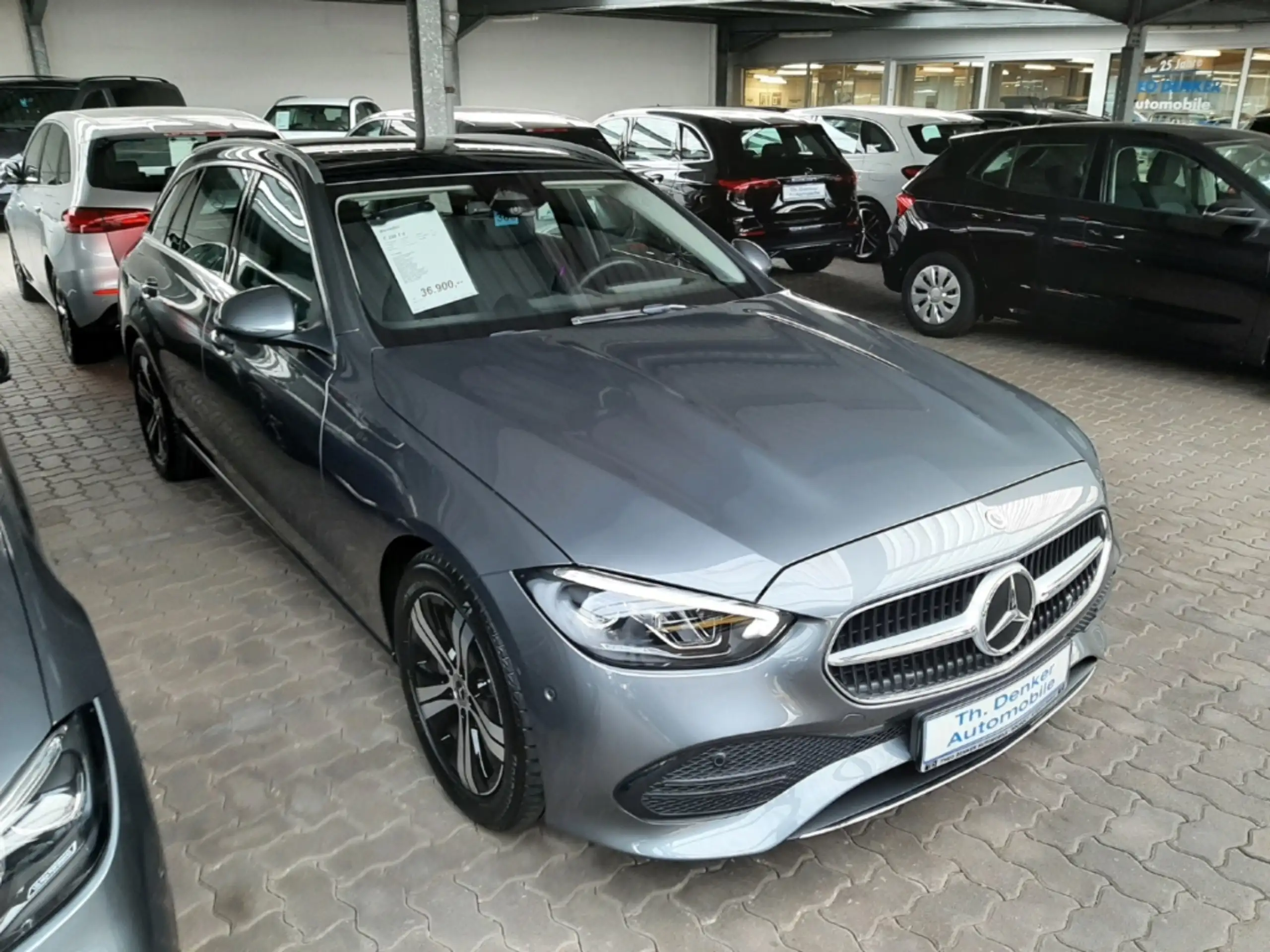 Mercedes-Benz - C 200