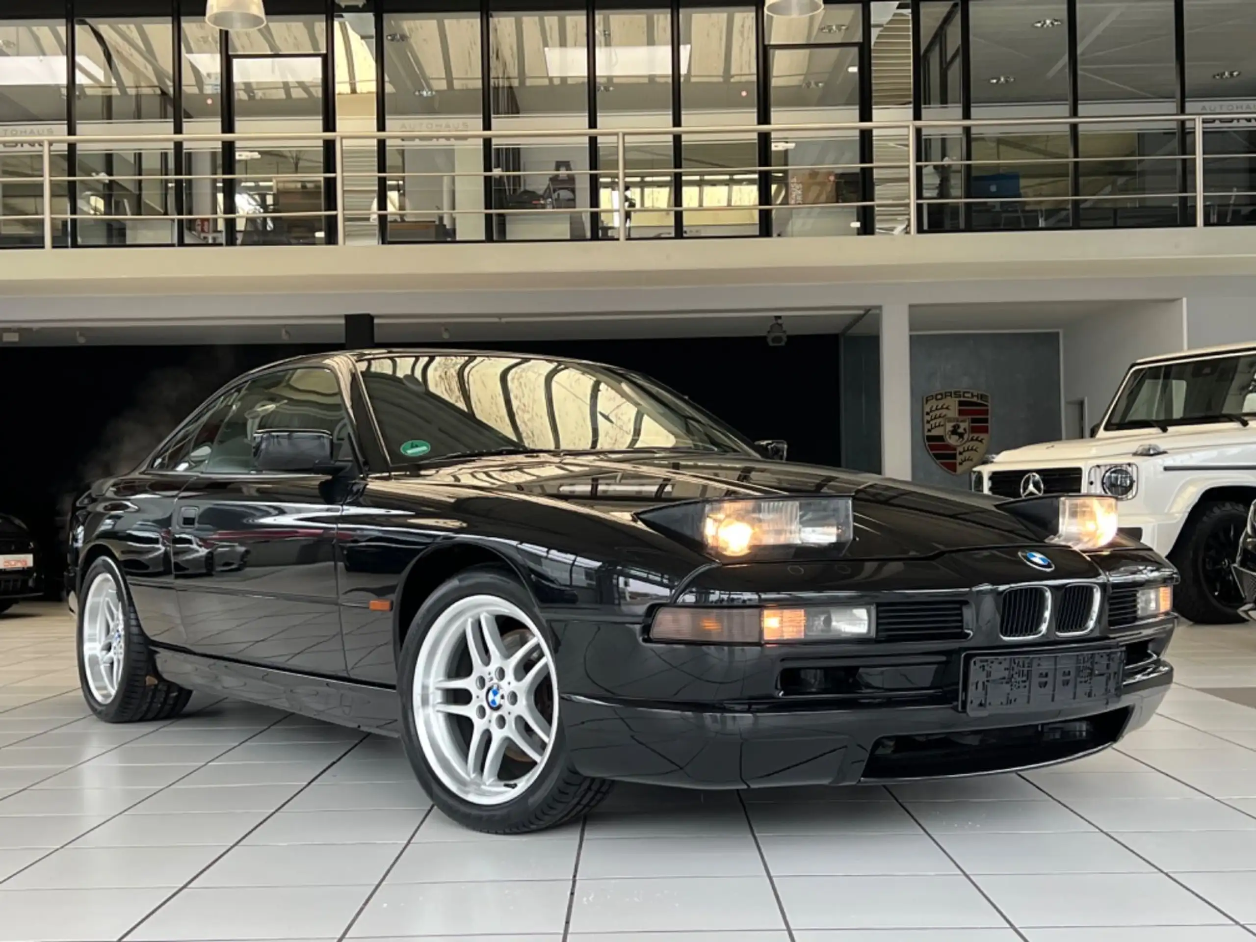 BMW - 850