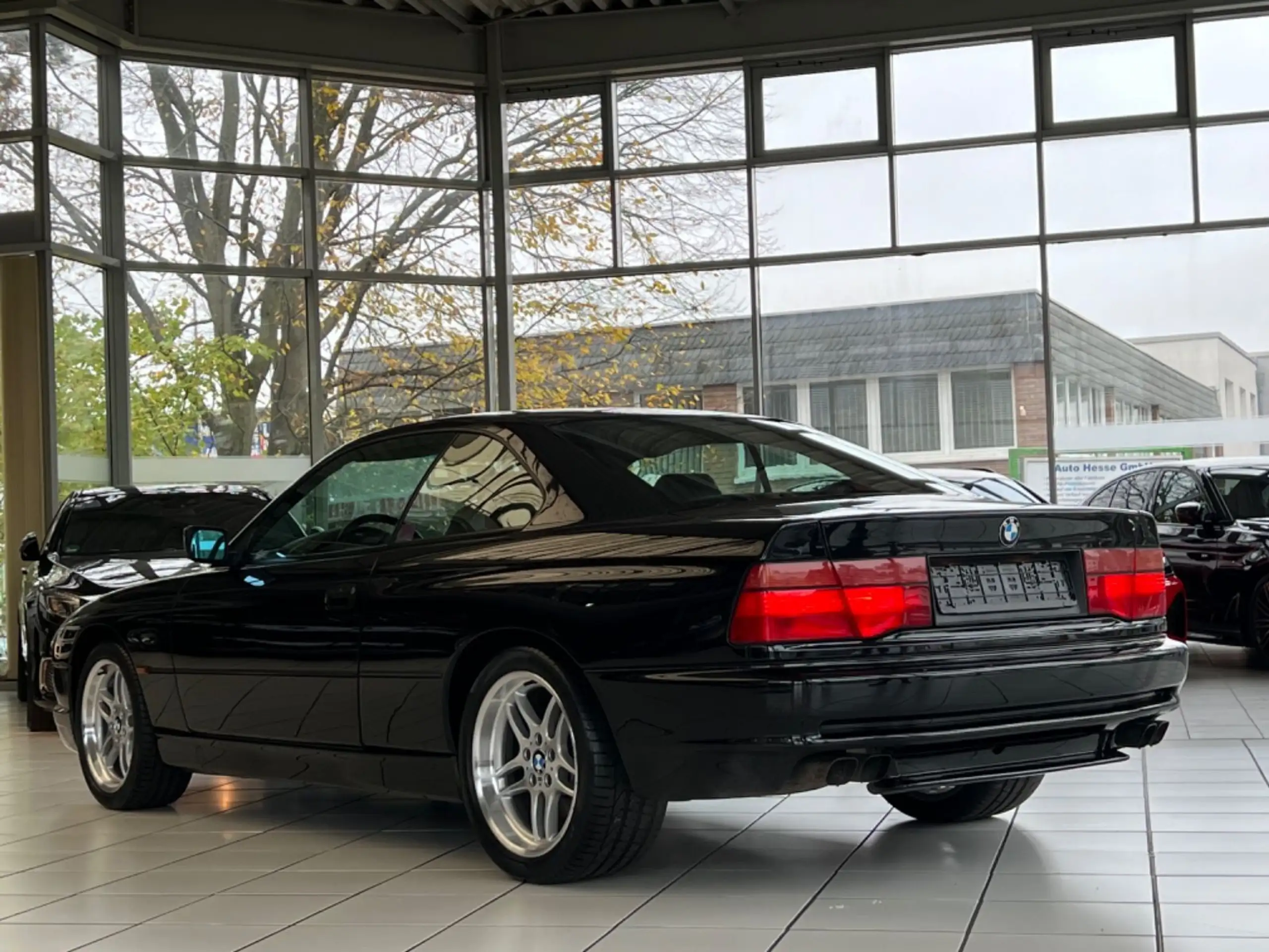 BMW - 850