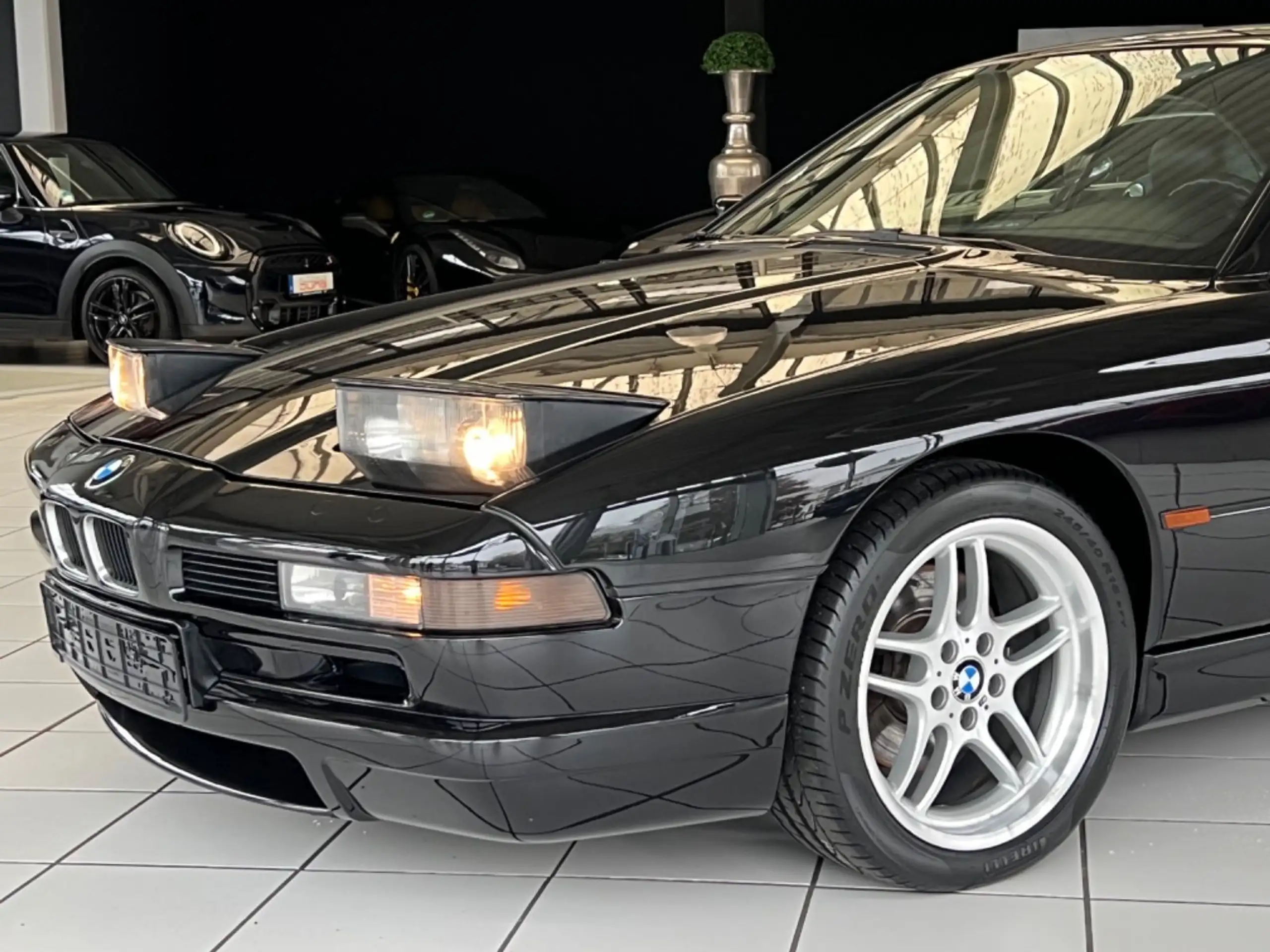 BMW - 850